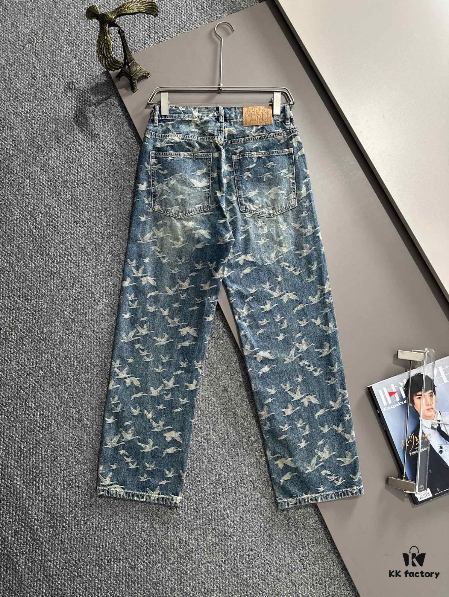 Dior 2025 All-Season Relaxed Straight-Leg Jeans, The Epitome of Trend – Fashion Influencers' Favorite
