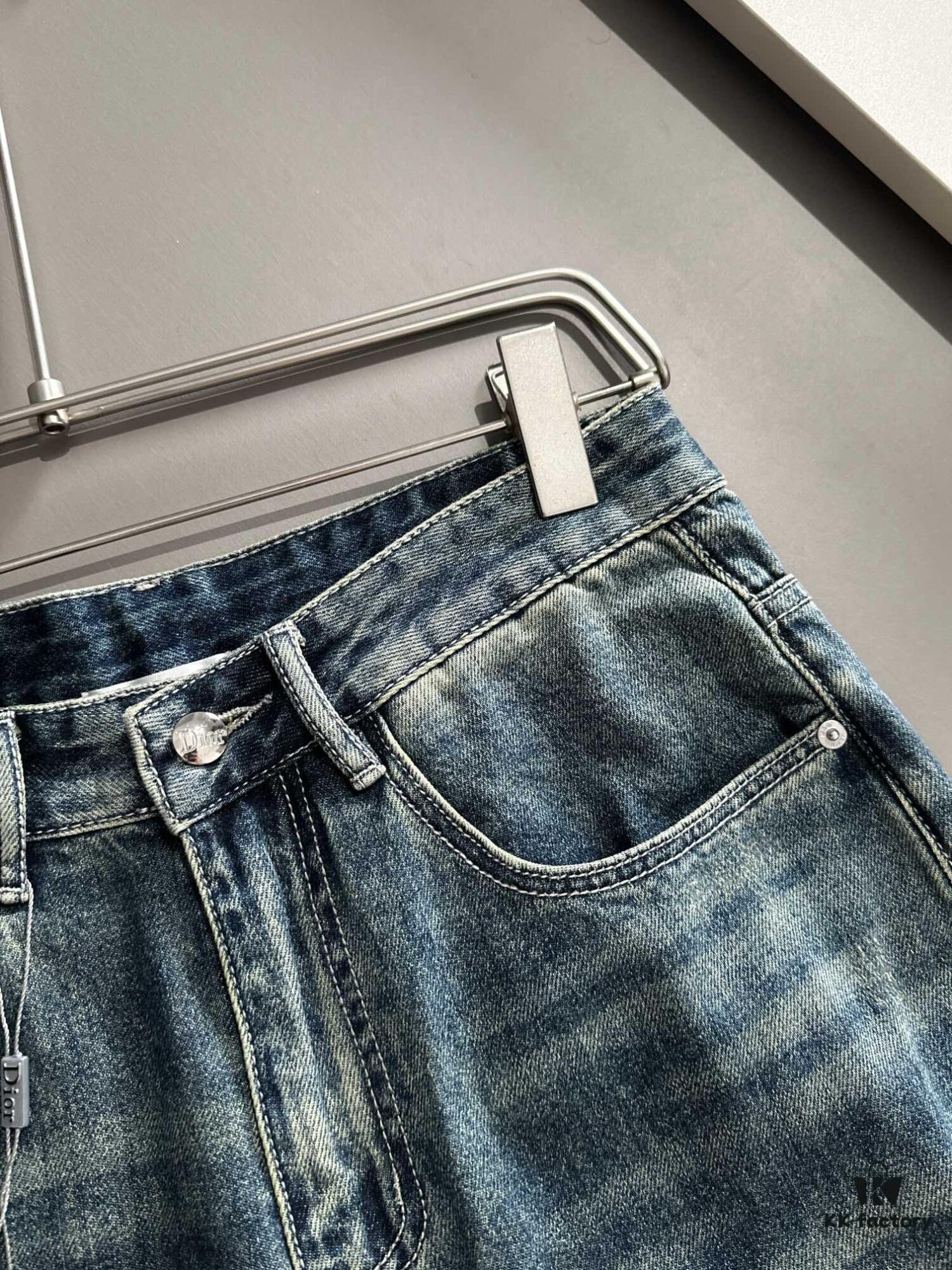 Dior 2025 All-Season Relaxed Straight-Leg Jeans, The Epitome of Trend! Fashion Influencers' Favorite