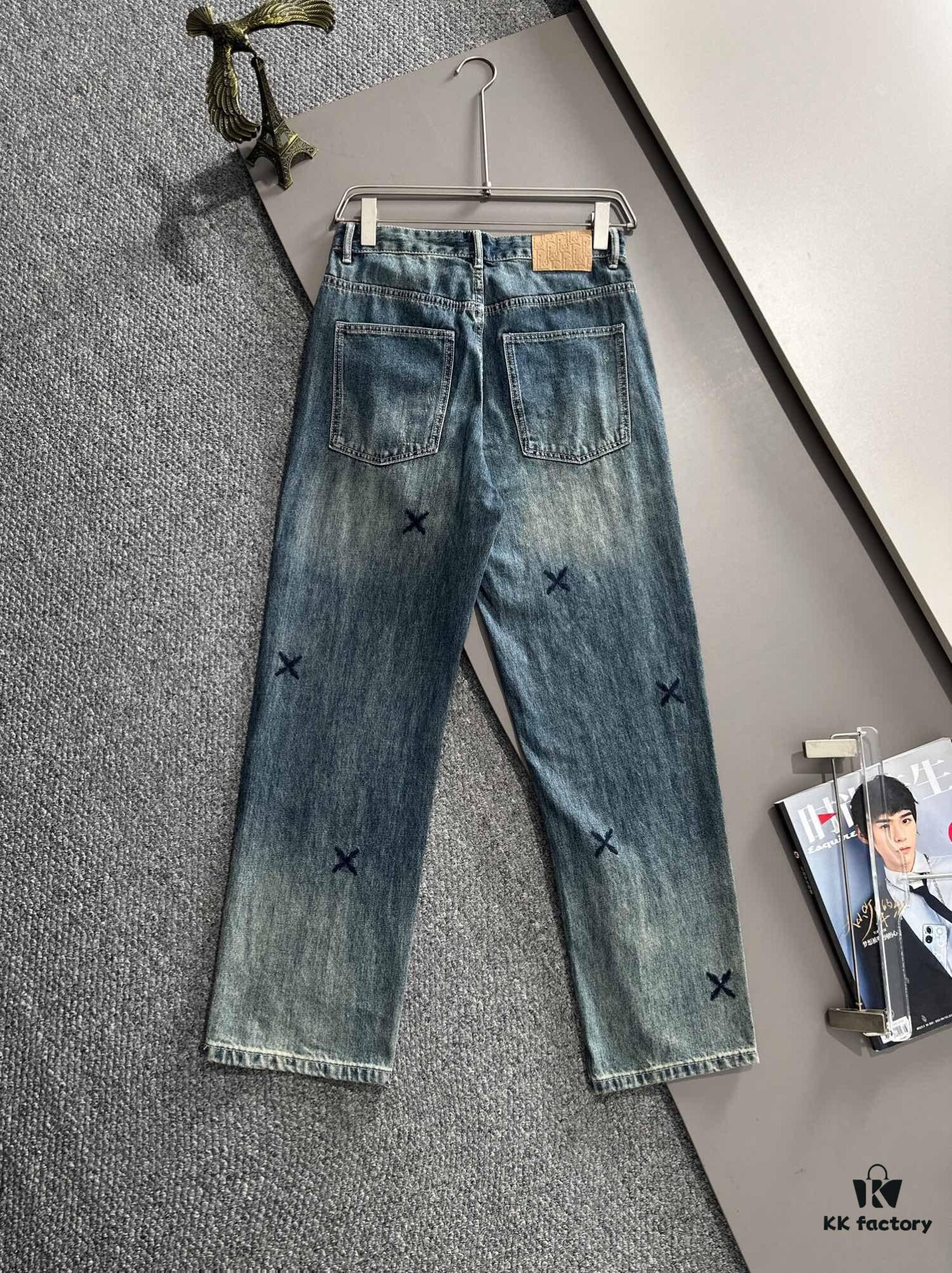 Dior 2025 All-Season Relaxed Straight-Leg Jeans, The Epitome of Trend! Fashion Influencers' Favorite