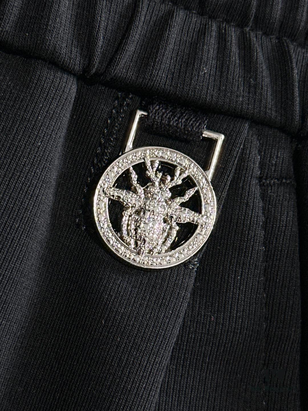 DIOR 2025 Spring/Summer New Arrival Elastic Waist Casual Pants, Lightweight Custom Counter Fabric, Highly Breathable and Comfortable, Exquisitely Designed with Brand Elements for Premium Quality, Soft and Smooth Touch, Stylish Relaxed Cut with Excellent Fit