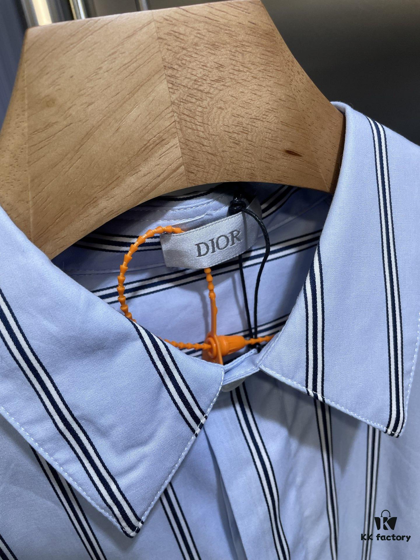 DR🔥Dior Men's Collection Fashion Show Debut, Stylishly Tailored Blue Striped Cotton Workwear-Inspired Oversized Jacket with Christian Couture Embroidery, Unisex Design