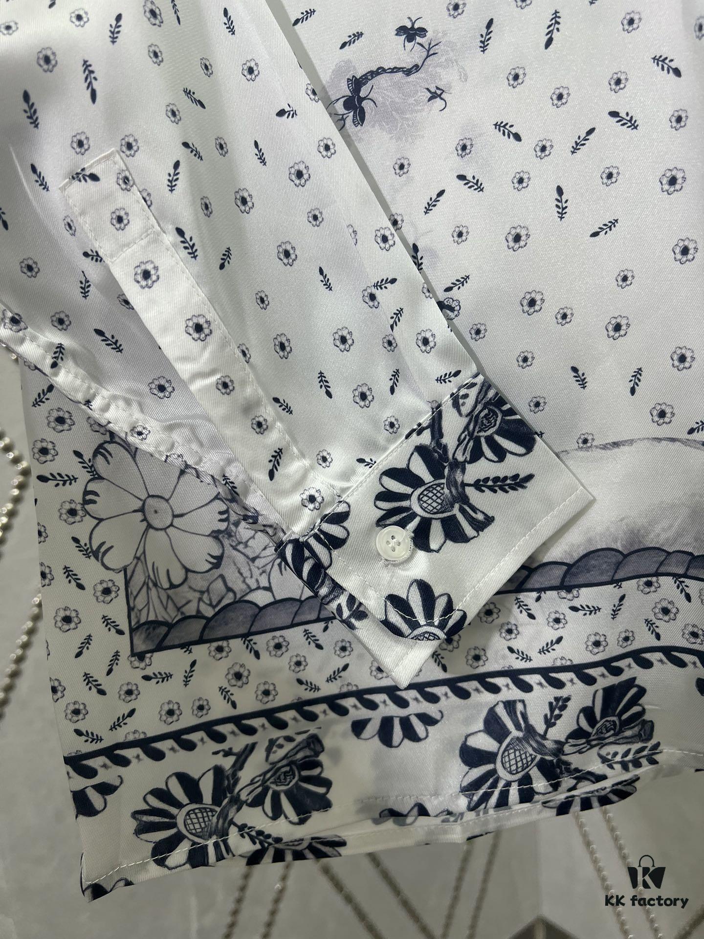 Dior 25SS New Arrival Shirt from the DIOR AND HYLTON NEL Collaboration Collection, Interpreting the Artist's Artistic Vision. Crafted from White Mulberry Silk Twill, Featuring an Oversized Silhouette and Concealed Button Closure. Stylish Design Perfectly Matches Other Pieces from This Limited Series