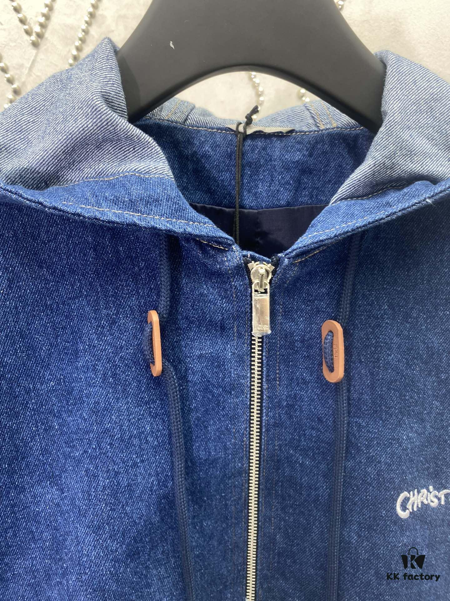 Dior 24SS New Arrival Hooded Jacket with Christian Dior Tag Embroidery, Fashionably Reinterpreting the Iconic Dior Logo
