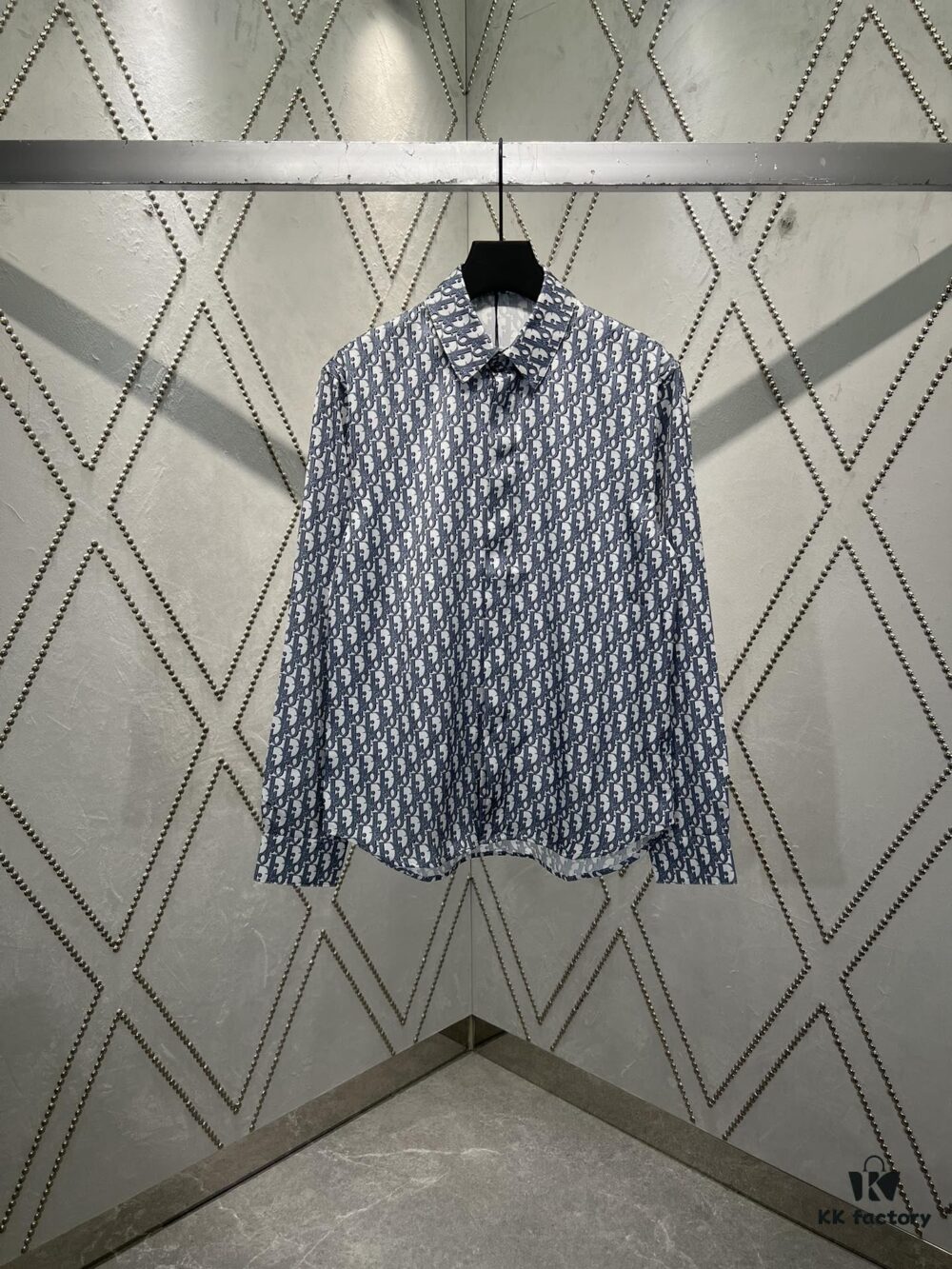 Dior 25SS New Arrival Outerwear Shirt Featuring the Iconic Oblique Print