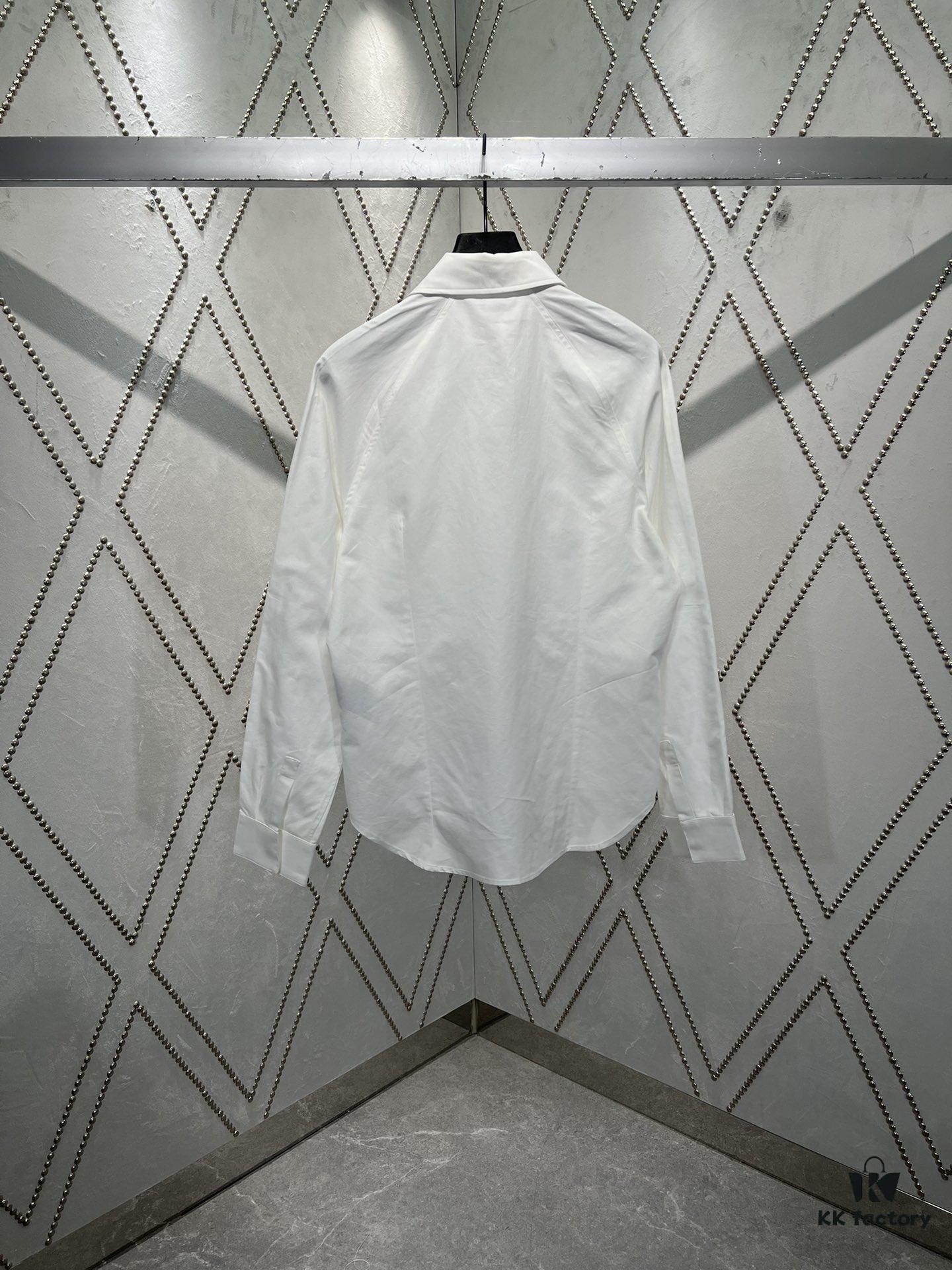 Dior 25SS New Arrival Zip Shirt Featuring the Dior For My Real Friends Logo from the DIOR AND HYLTON NEL Collaboration Collection, Crafted in White Cotton Twill with a Full Metal Zip Closure and Buttoned Flap Pocket at the Chest, Stylish Design for a Refined Modern Casual Look