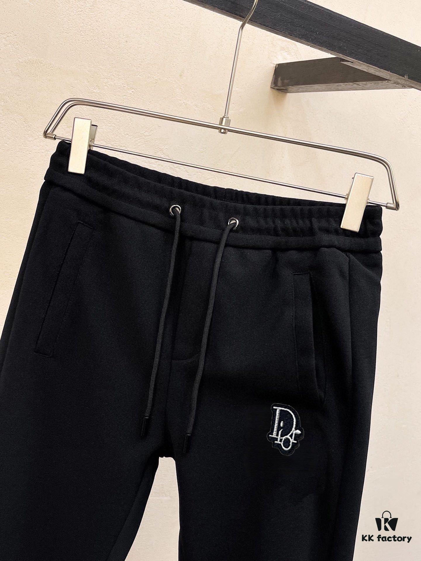 DIOR (Blessing for Plus-Size) New 2025 Best-Selling Cardigan Sweatshirt Set – Premium Authentic Design, 100% Natural High-Quality Roman Cotton, Comfortable Fit, Elegant and Refined with Original Hardware