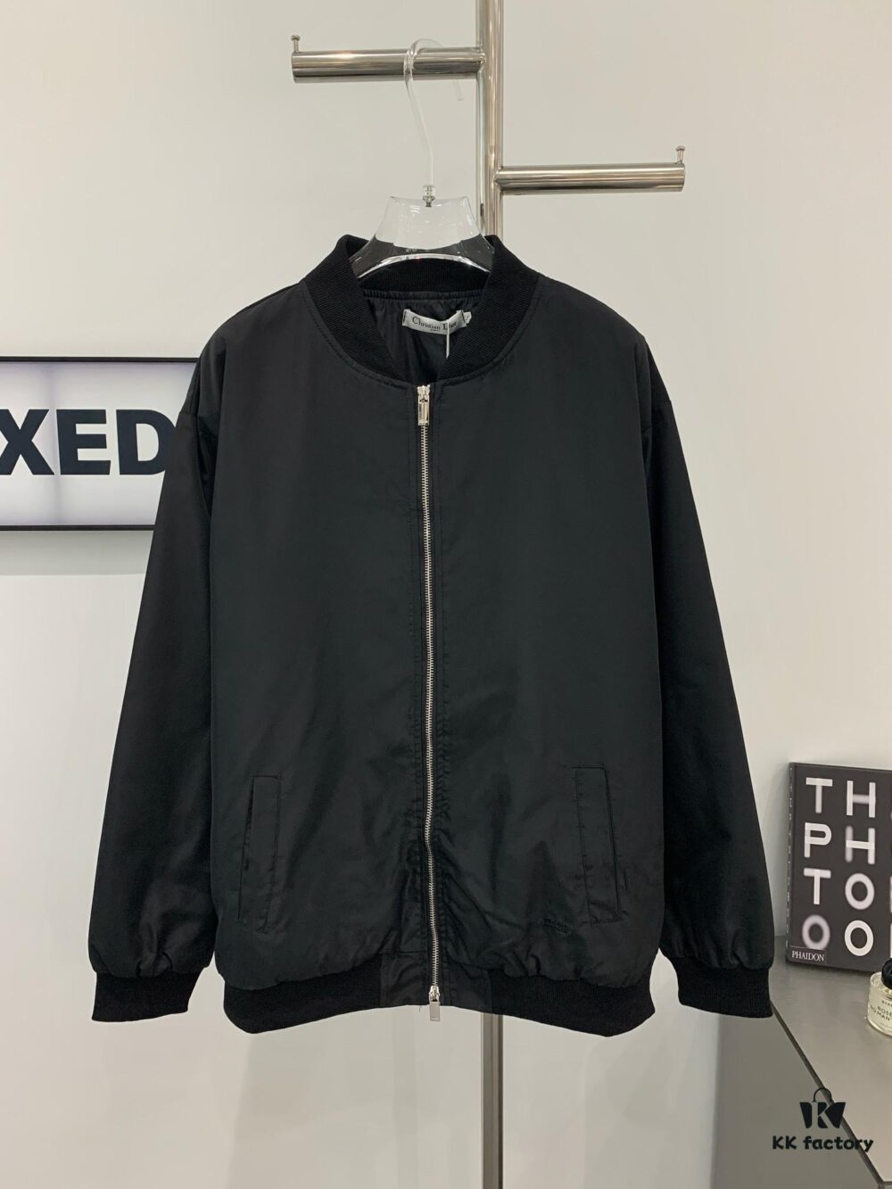 New Dior CD2024SS Embroidered Back Pilot Jacket in Black - Unisex Flat Embroidery Craftsmanship