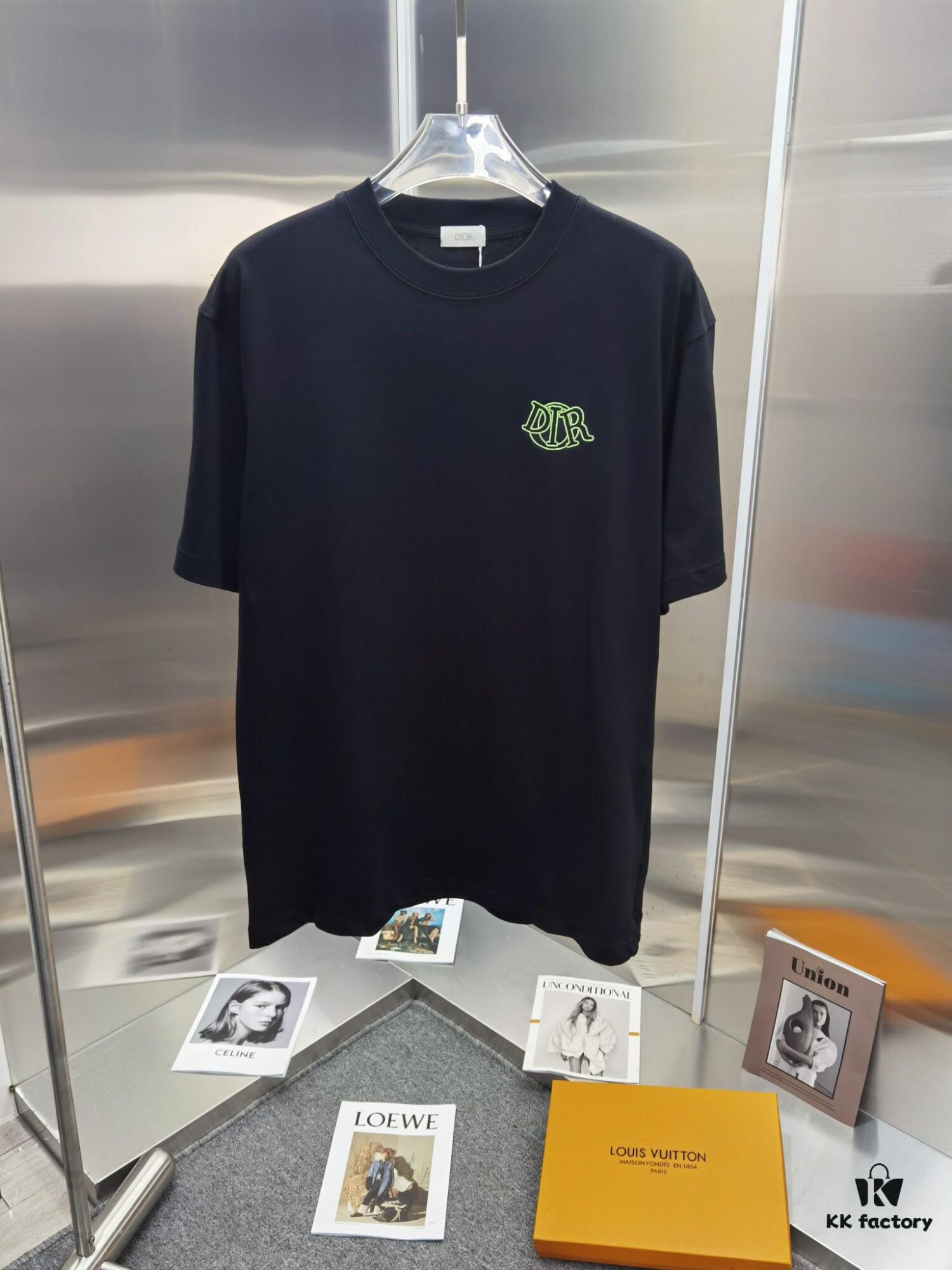 Dior D'Or (Embroidered Top-tier Version, Different from Standard Stock) Short Sleeve T-Shirt