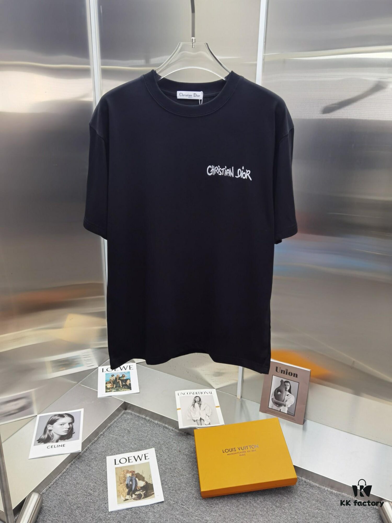 Dior D'OR (Embroidered Top-Tier Version, Different from Standard Stock) Short Sleeve T-Shirt