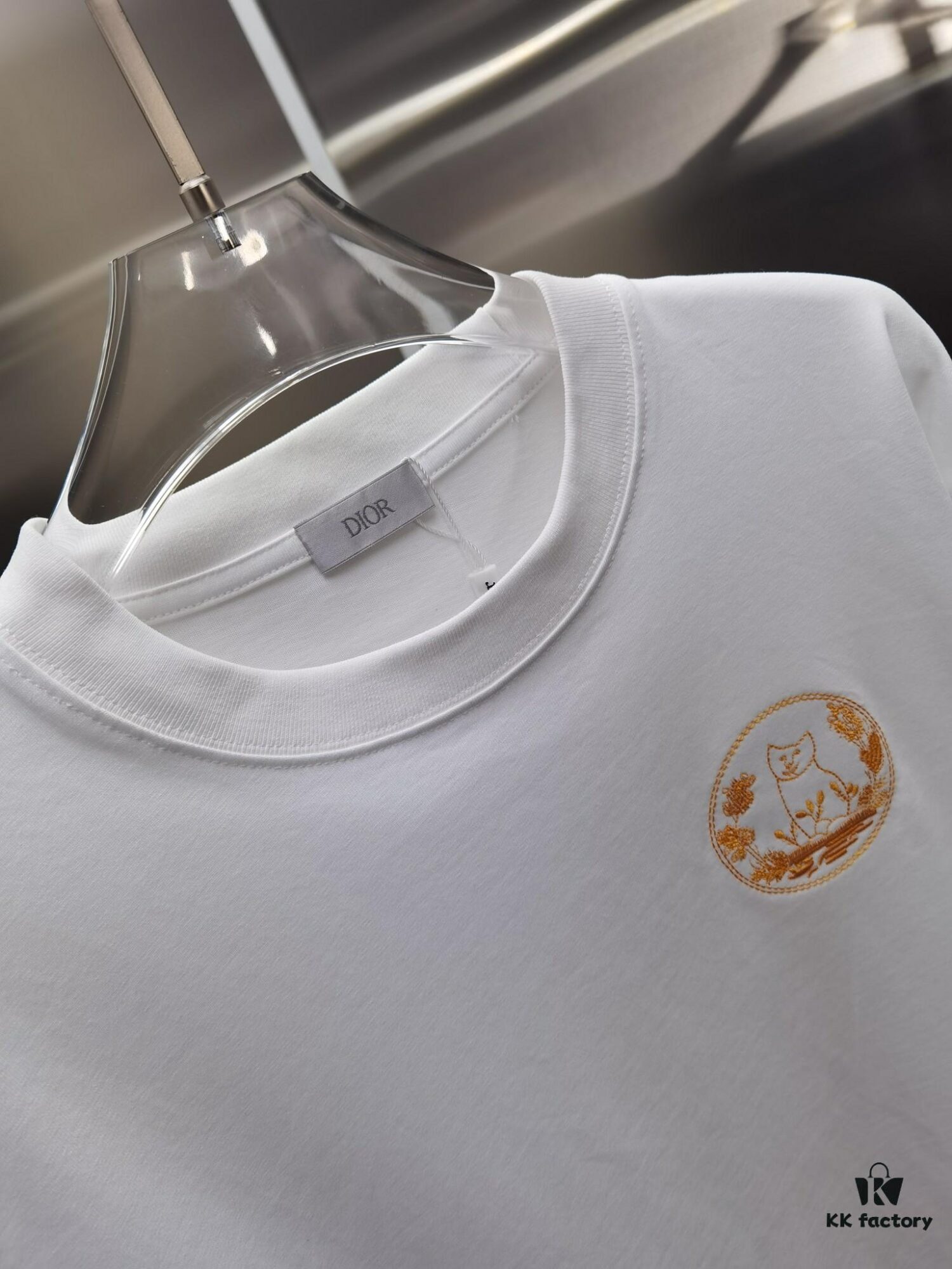 Dior D'Or (Top-tier Embroidered Version, Different from Standard Stock) Short Sleeve T-Shirt