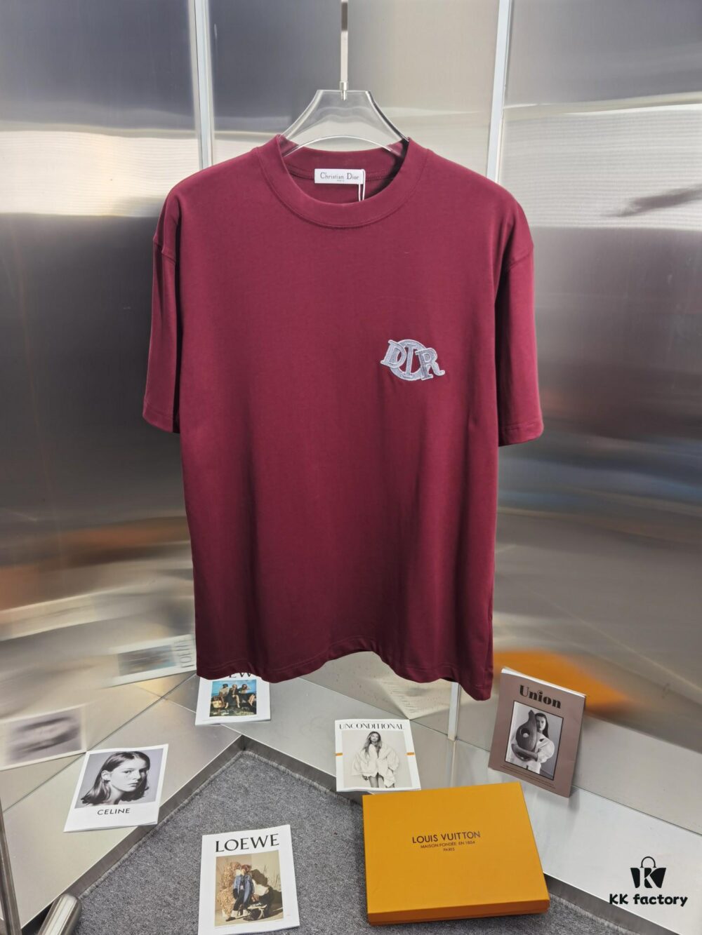 Dior D'Or (Embroidered Top-tier Version, Distinct from Standard Stock) Short Sleeve T-Shirt