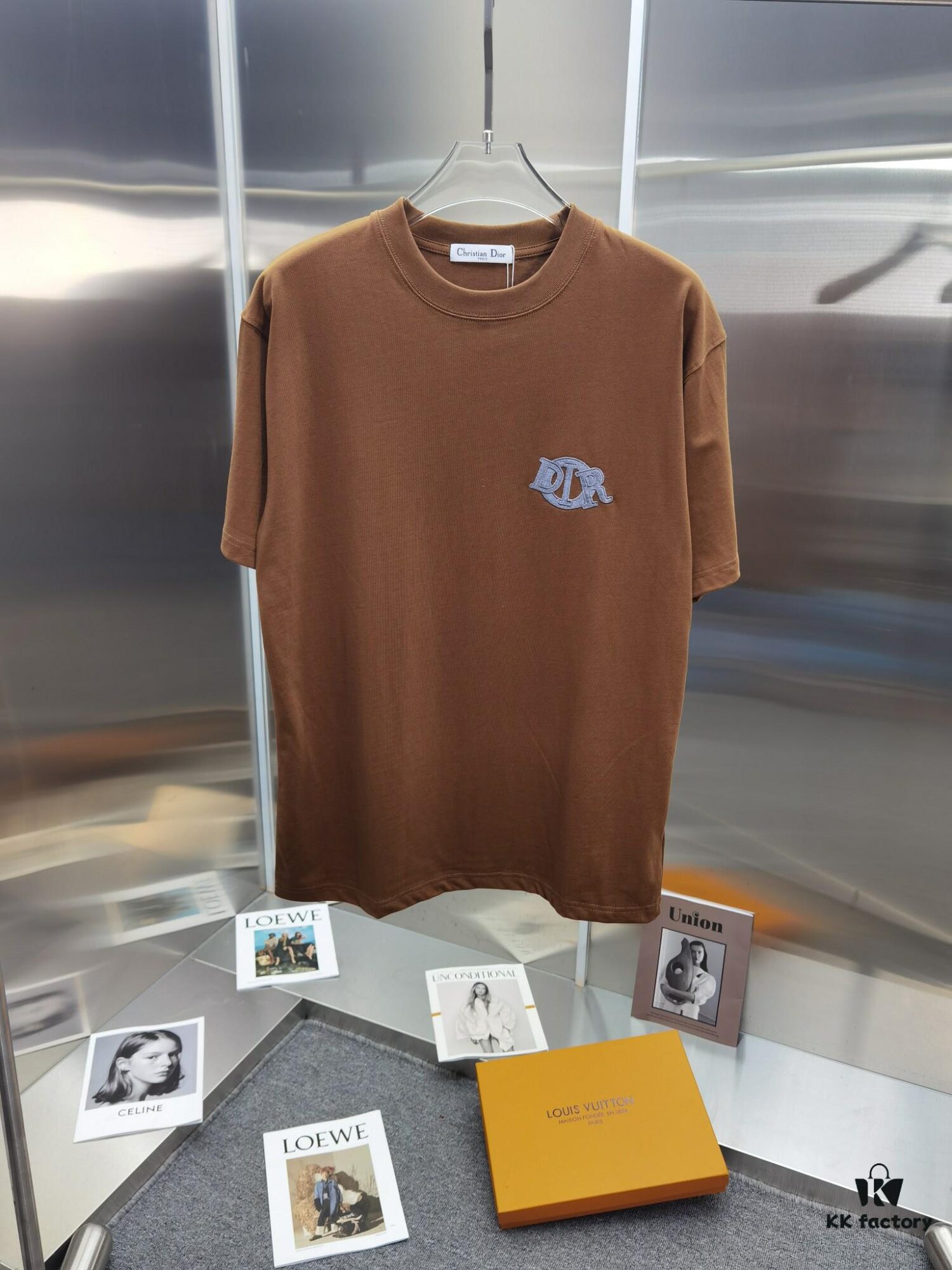 Dior D'Or (Embroidered Premium Version, Different from Standard Stock) Short Sleeve T-Shirt