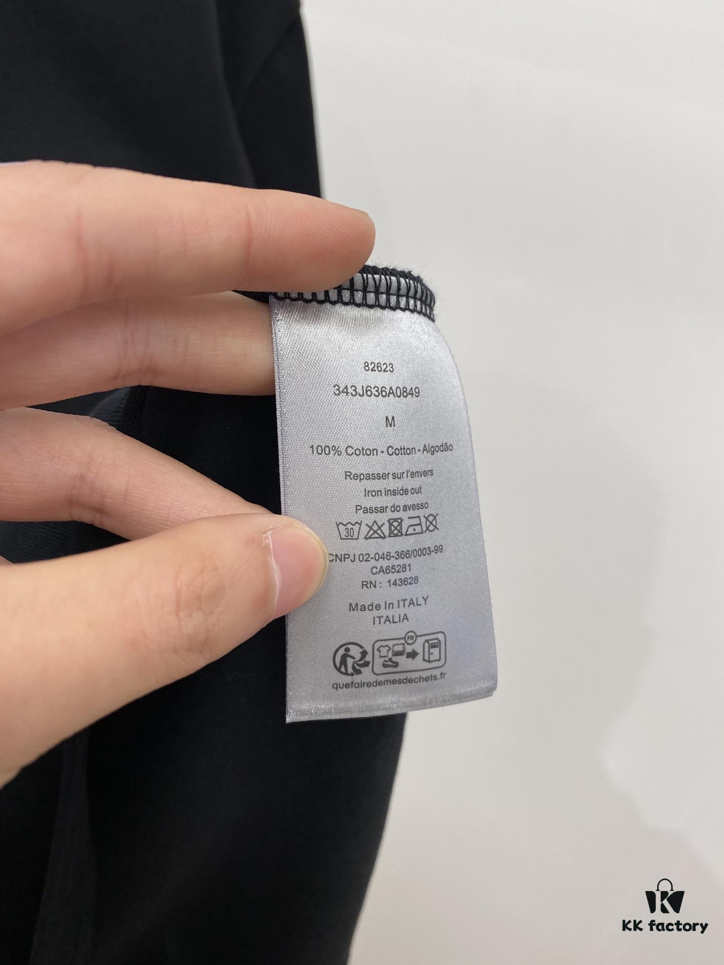 Dior 2025 Latest Short Sleeve T-Shirt, Stylish and Fashionable with Exquisite Embroidered Logo on Chest, Simple and Versatile Design