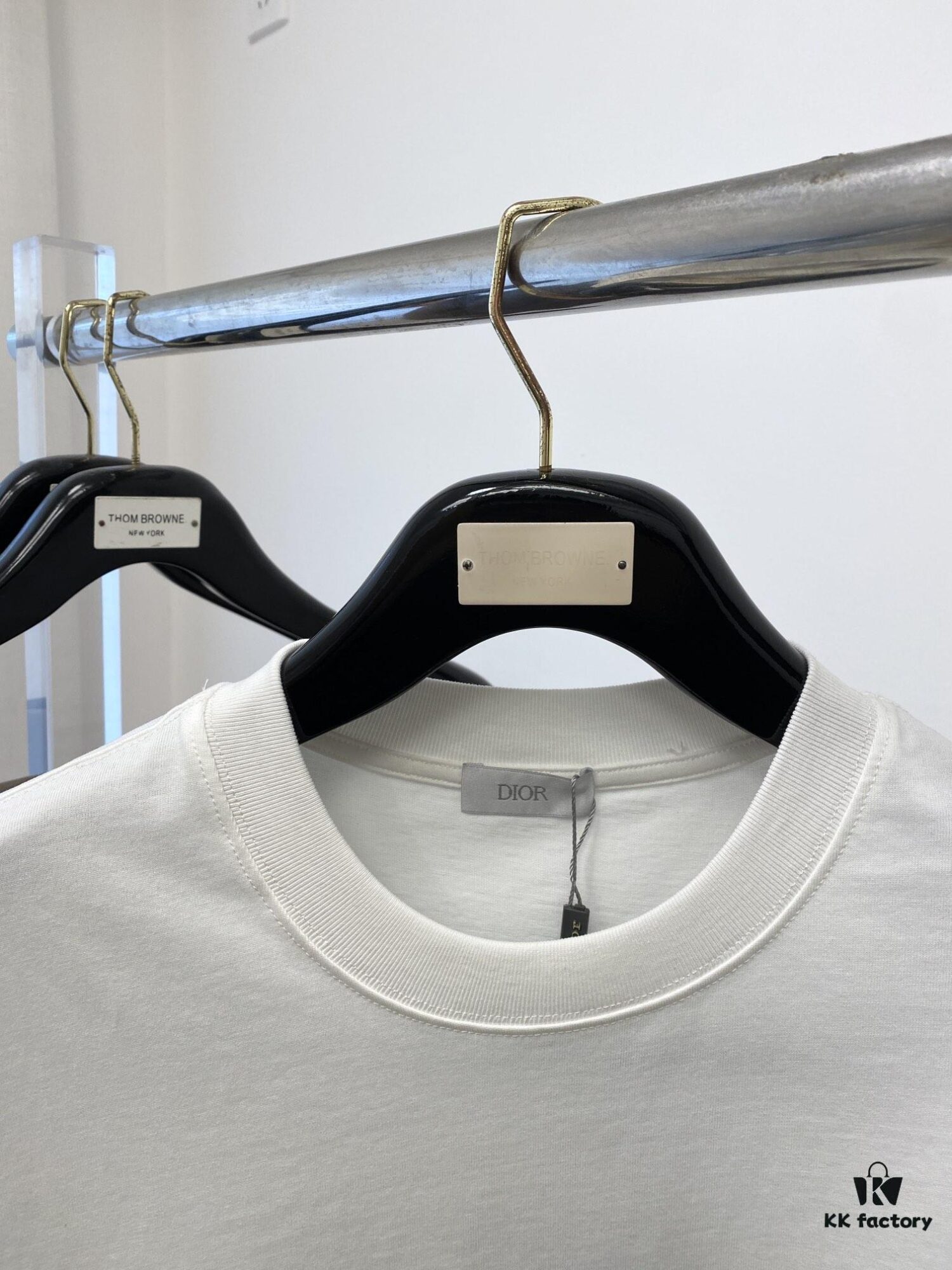 Dior 2025 Latest Short Sleeve T-Shirt, Stylish and Minimalist Design with Premium Chest Logo Print, Made of High-Quality Cotton Fabric