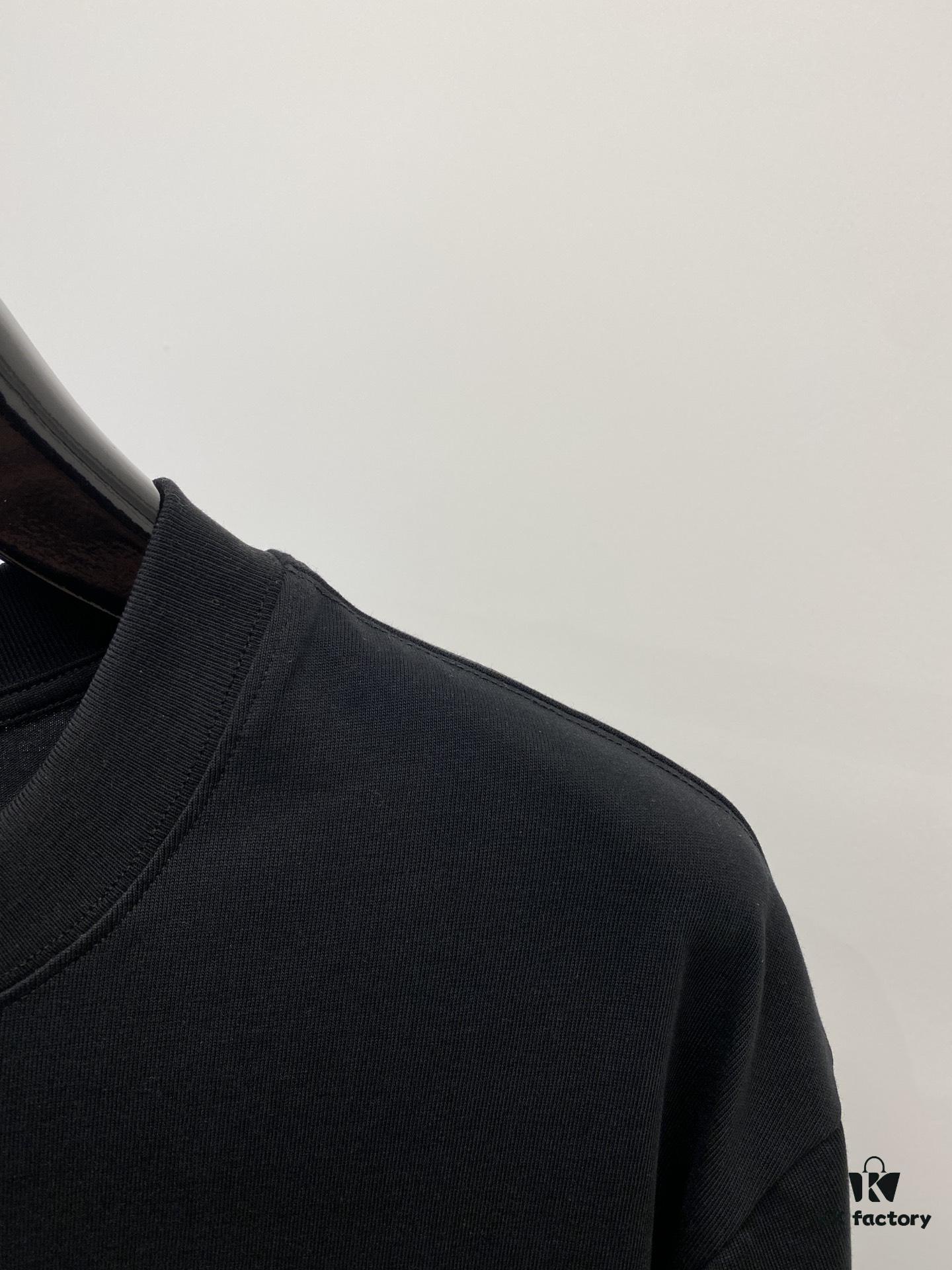 Dior 2025 Latest Short Sleeve T-Shirt, Stylish and Fashionable with Exquisite Embroidered Logo on Chest, Minimalist and Versatile Design