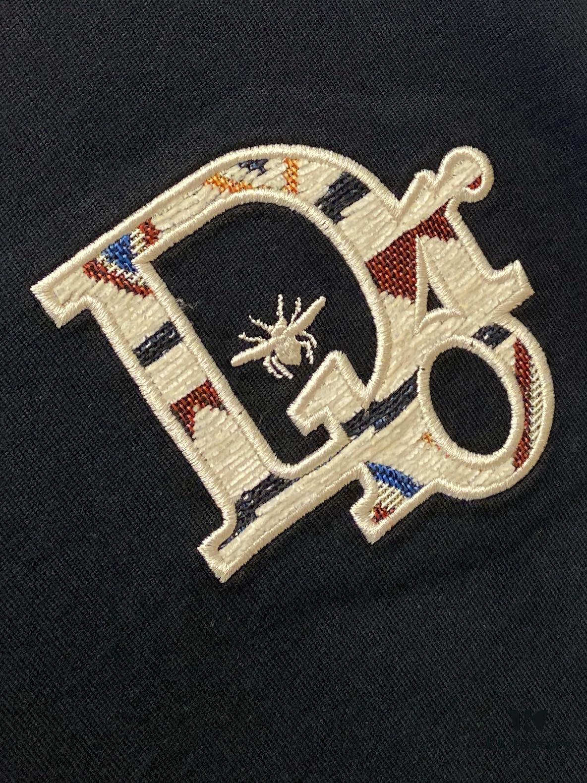 Dior 2025 Latest Short Sleeve T-Shirt, Stylish and Fashionable with Exquisite Embroidered Logo on Chest, Minimalist and Versatile Design