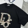 DIO*R DIOR 25s New Couple Round Neck T-Shirt! Front 3D Embroidery, 260g Premium 100% Cotton, Soft and Elastic Fabric, Classic Design with Clear and Textured Pattern, Comfortable, Breathable Fit, Ideal for Layering or Wearing Alone, Full Labels Included