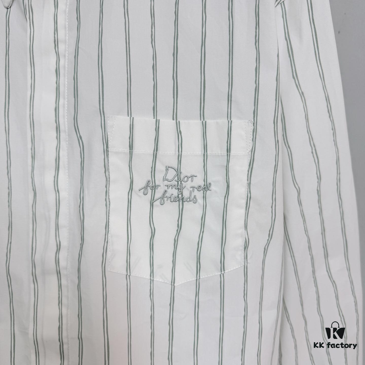 Dior 25ss New Arrival Shirt Combines Modern Elegance with Traditional Aesthetics