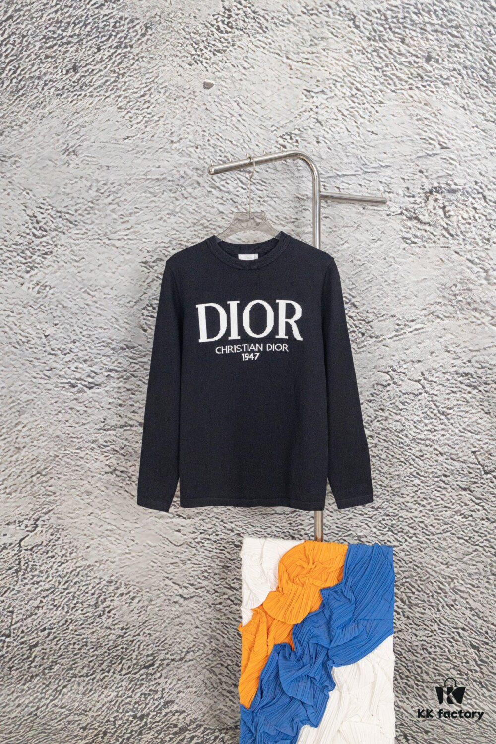 DIOR Autumn/Winter New Arrival Crew Neck Sweater with Chest Letter Jacquard Pattern, Unisex Stylish Casual Wear