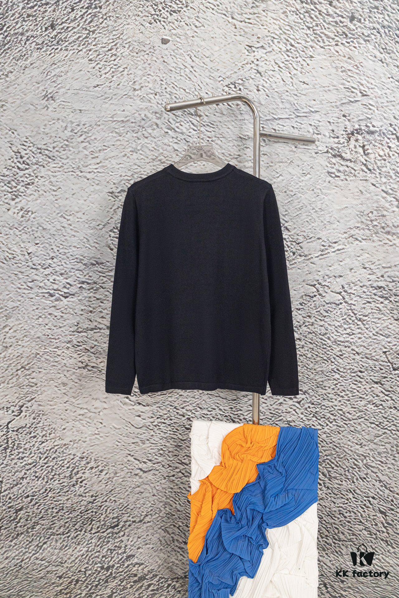 DIOR Autumn/Winter New Arrival Crew Neck Sweater with Chest Letter Jacquard Pattern, Unisex Stylish Casual Wear