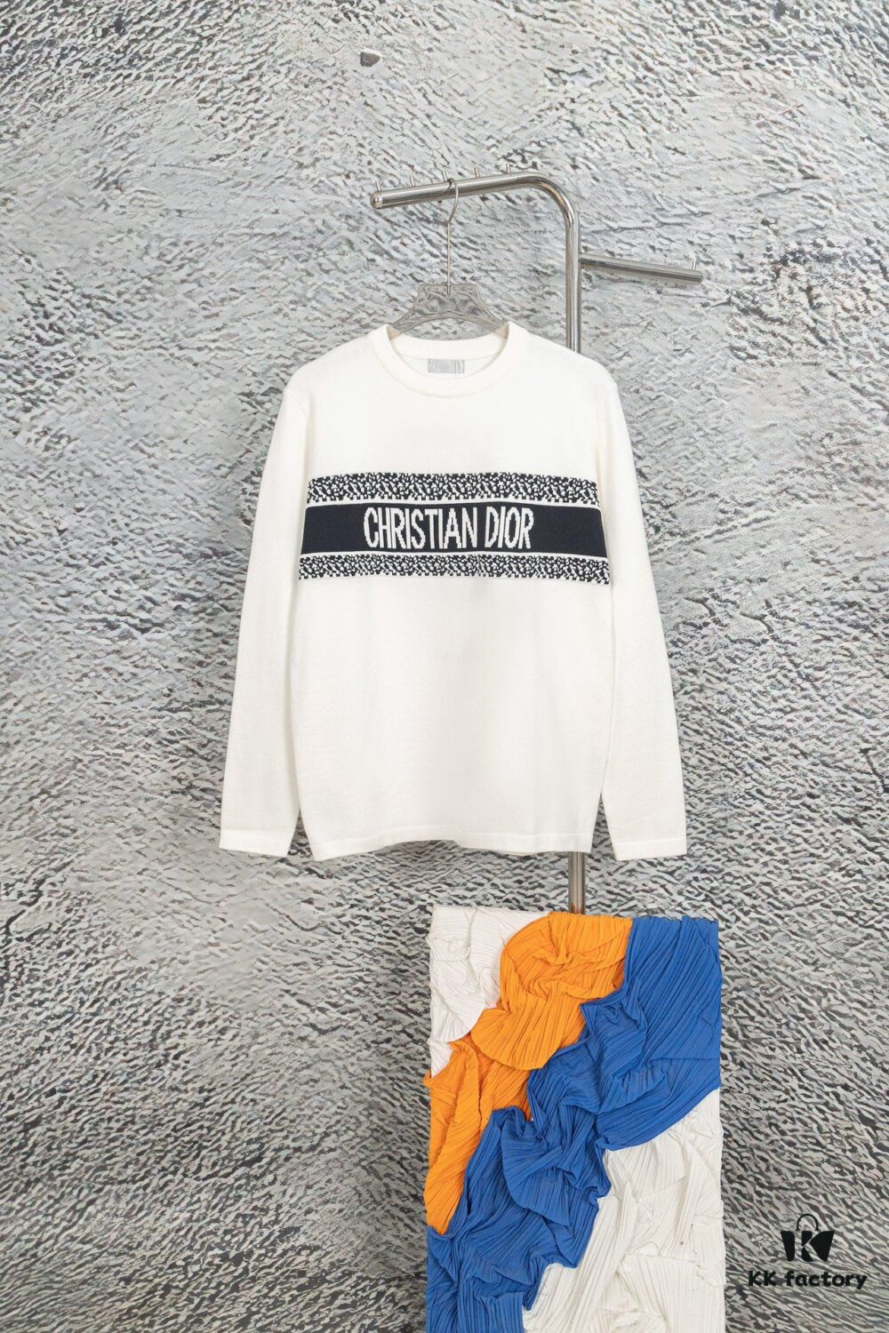 Dior 2024 New Arrival Jacquard Knit Long Sleeve Sweater Unisex, Classic Elastic Slim-Fit T-Shirt Short Sleeve, Exquisitely Crafted, Smooth and Breathable Fabric, High-Quality Fine-Knit Stretch Material, Lightweight and Comfortable