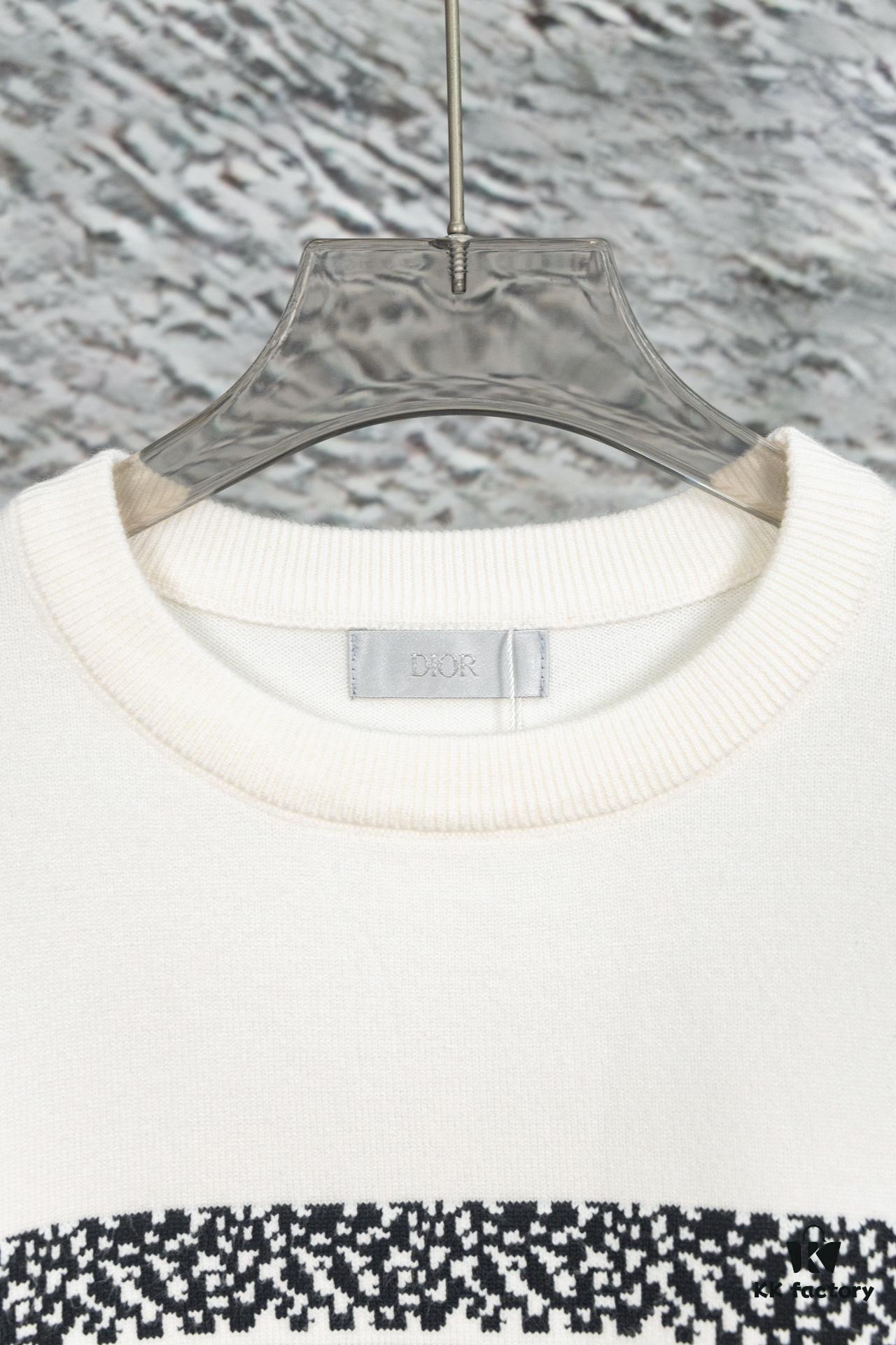 Dior 2024 New Arrival Jacquard Knit Long Sleeve Sweater Unisex, Classic Elastic Slim-Fit T-Shirt Short Sleeve, Exquisitely Crafted, Smooth and Breathable Fabric, High-Quality Fine-Knit Stretch Material, Lightweight and Comfortable