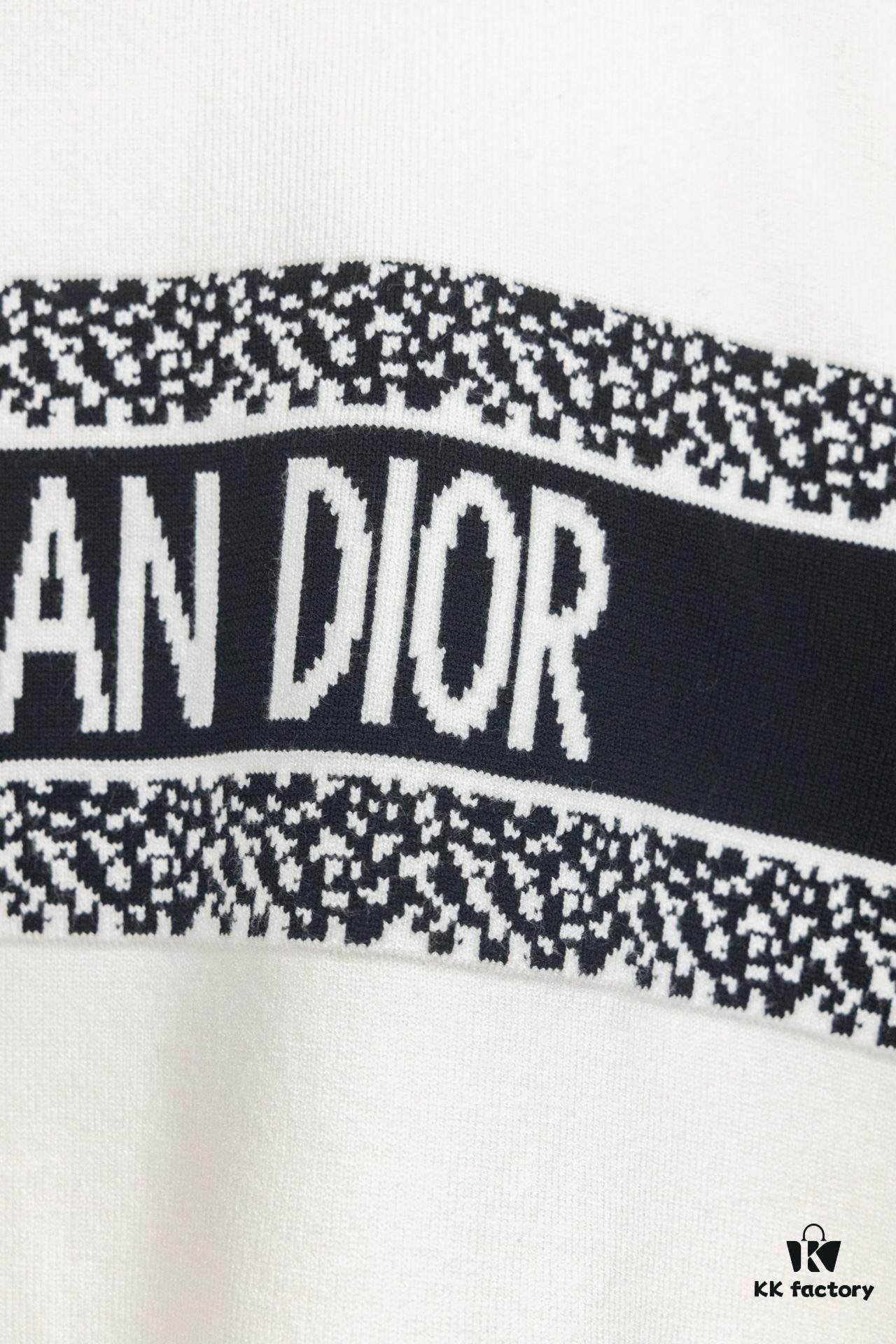 Dior 2024 New Arrival Jacquard Knit Long Sleeve Sweater Unisex, Classic Elastic Slim-Fit T-Shirt Short Sleeve, Exquisitely Crafted, Smooth and Breathable Fabric, High-Quality Fine-Knit Stretch Material, Lightweight and Comfortable