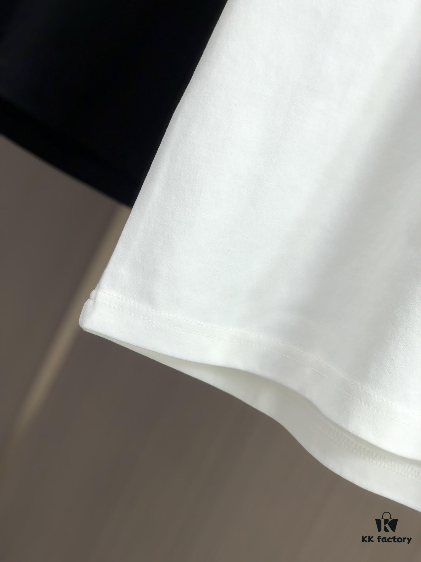 LOEW Loewe 2025 Spring/Summer New Arrival Round Neck Short Sleeve T-Shirt with Laser-Burned Floral Print Effect, Made from 320g Double-Yarn Combed Cotton Fabric, Slightly Relaxed Fit, Soft and Substantial Fabric Texture, Unisex Design