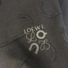 LOEWE 2025 Spring/Summer New Arrival Round Neck Short Sleeve T-Shirt with Laser Etching and Embossed Lettering, Made from 320g Double-Yarn Combed Cotton, Slightly Relaxed Fit, Soft and Substantial Fabric, Unisex Design