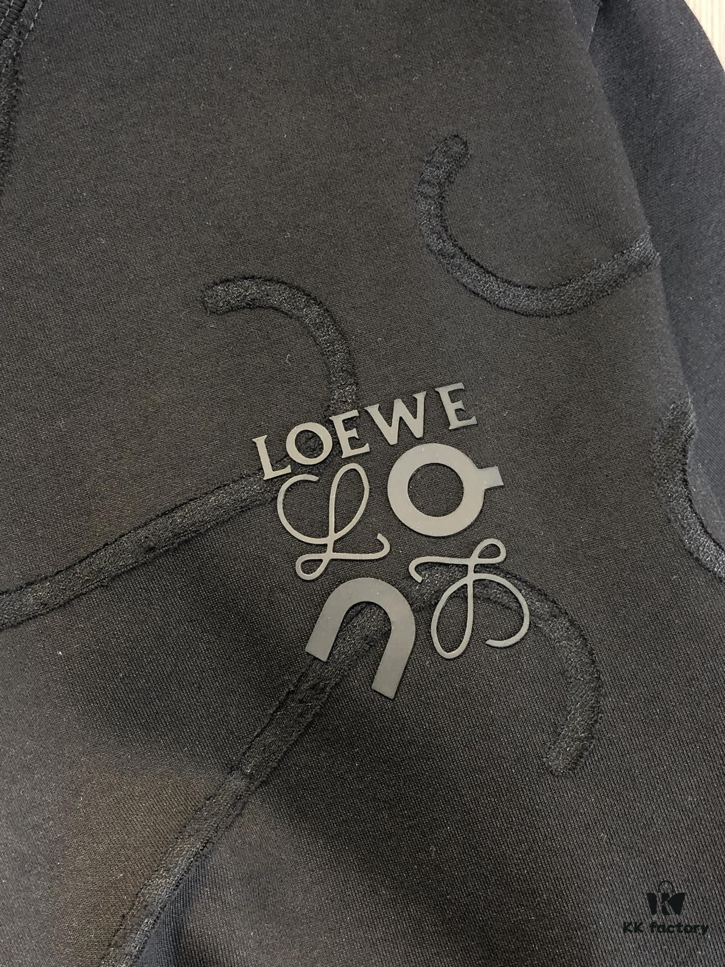 LOEWE 2025 Spring/Summer New Arrival Round Neck Short Sleeve T-Shirt with Laser Etching and Embossed Lettering, Made from 320g Double-Yarn Combed Cotton, Slightly Relaxed Fit, Soft and Substantial Fabric, Unisex Design