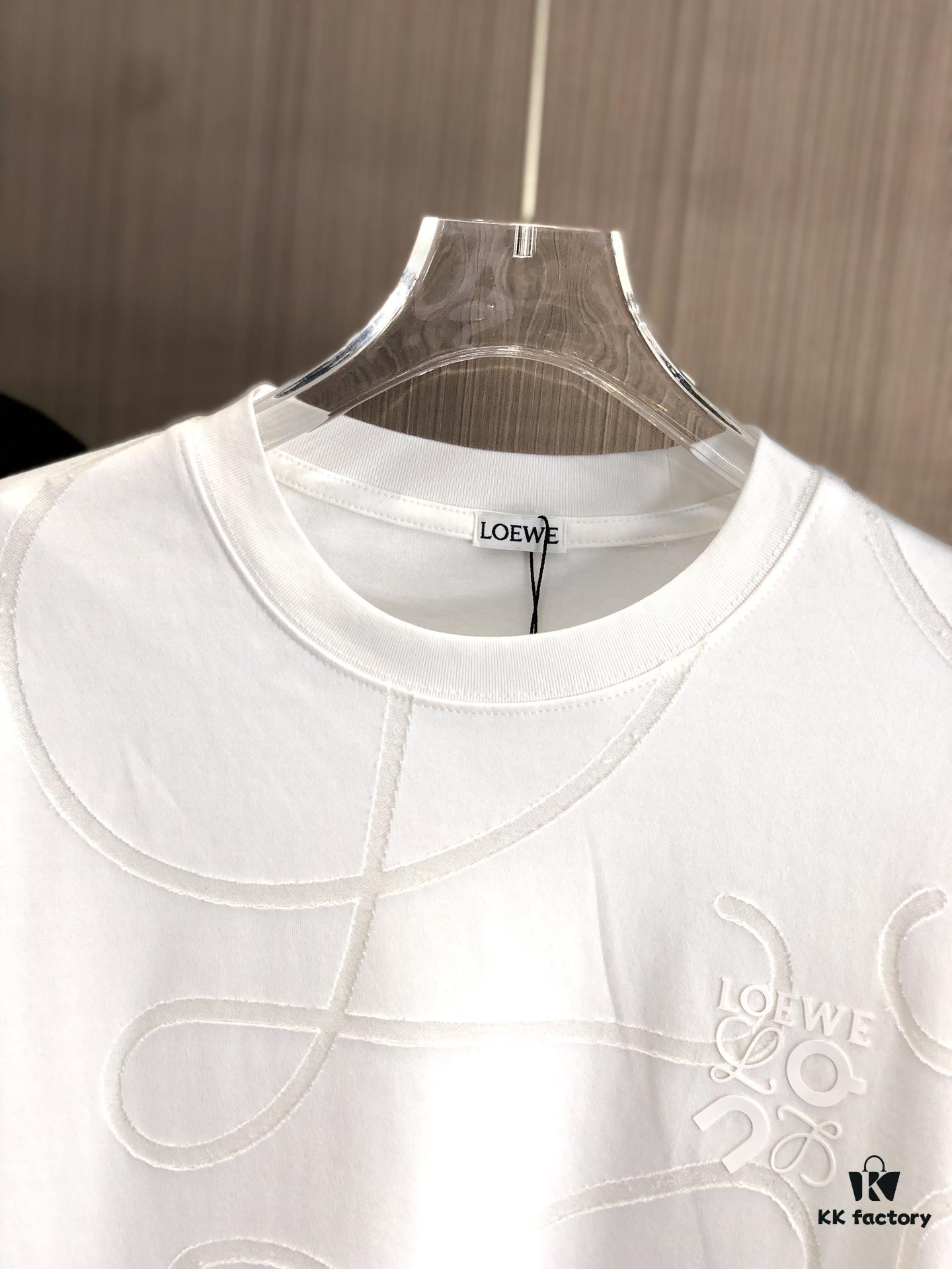 LOEW Loewe 2025 Spring/Summer New Arrival Round Neck Short Sleeve T-Shirt with Laser Etching and Engraved Pattern, Made from 320g Double-Yarn Combed Cotton Fabric, Slightly Relaxed Fit, Soft and Substantial Fabric Texture, Unisex Design