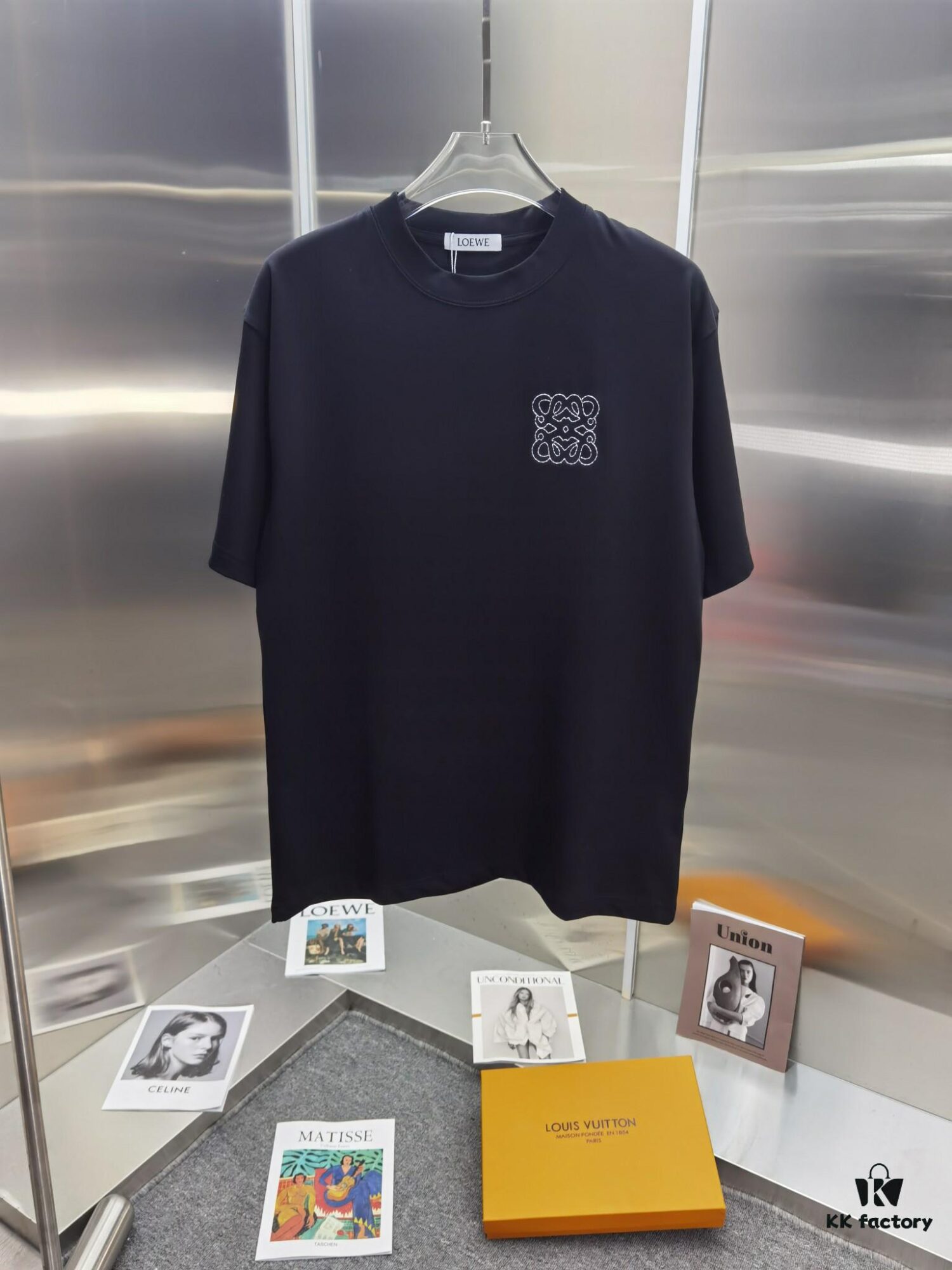 Loewe Embroidered Short Sleeve T-Shirt (Top Quality Version, Different from Standard Stock)