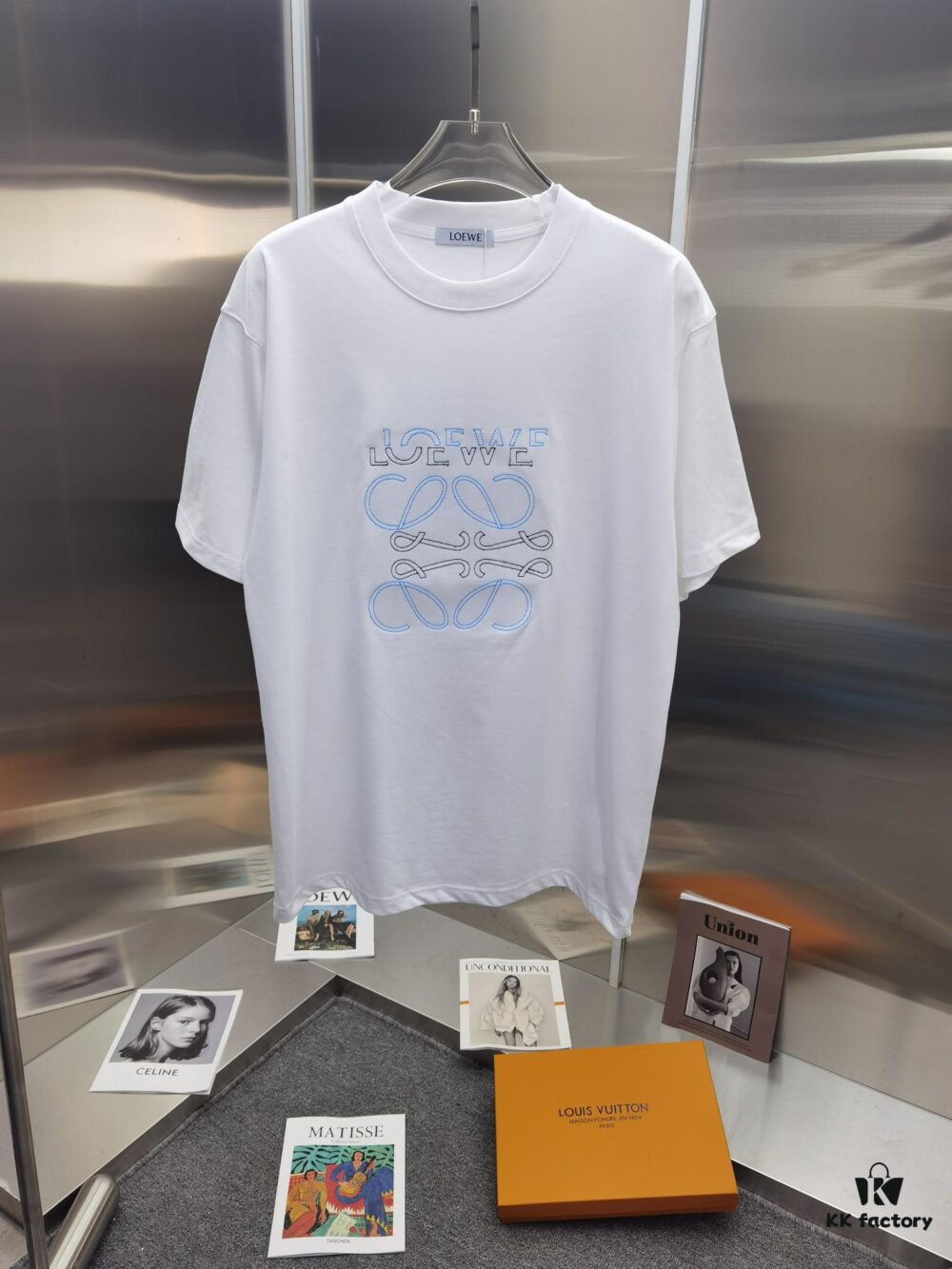 Loewe Embroidery Premium Version Short Sleeve T-Shirt (Unisex Design)