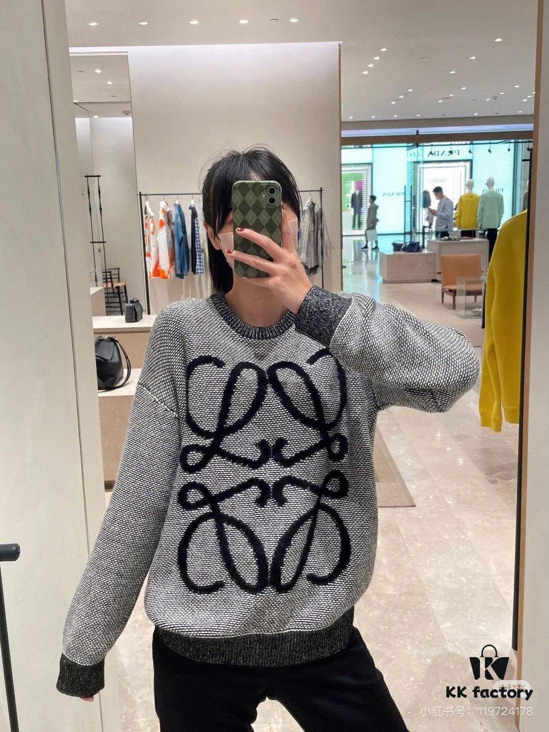 LOEWE Crew Neck Knit Sweater with Classic Chest Logo Unisex Casual Pullover