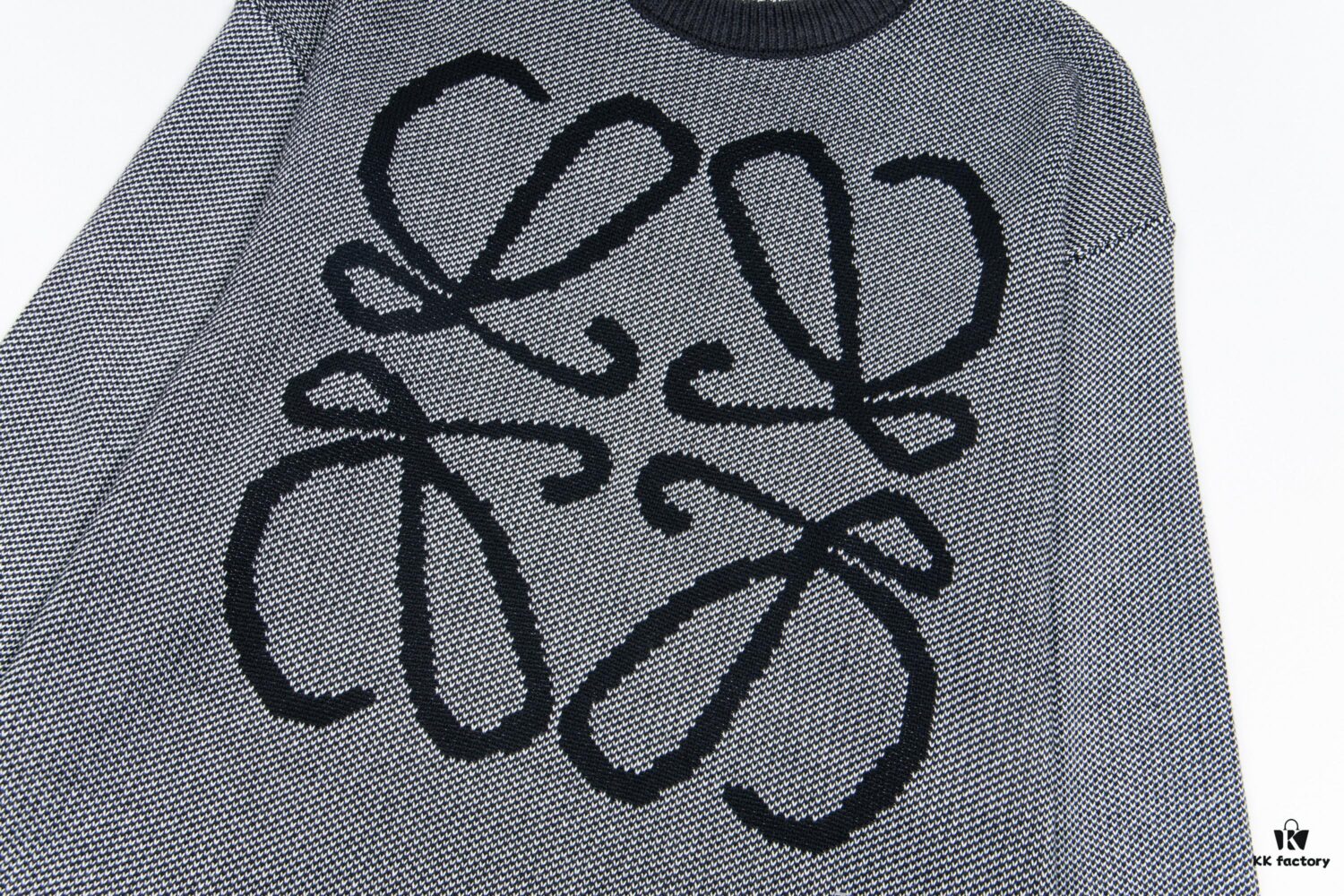 LOEWE Crew Neck Knit Sweater with Classic Chest Logo Unisex Casual Pullover