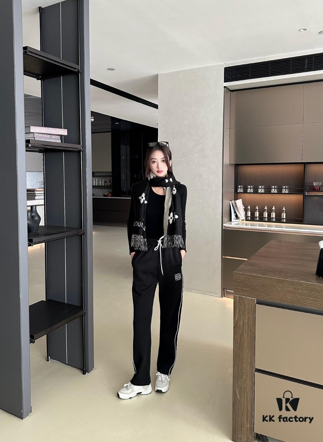 LOEWE New Arrivals Letter Embroidery Woven Straight Sweatpants Unisex Casual Long Pants