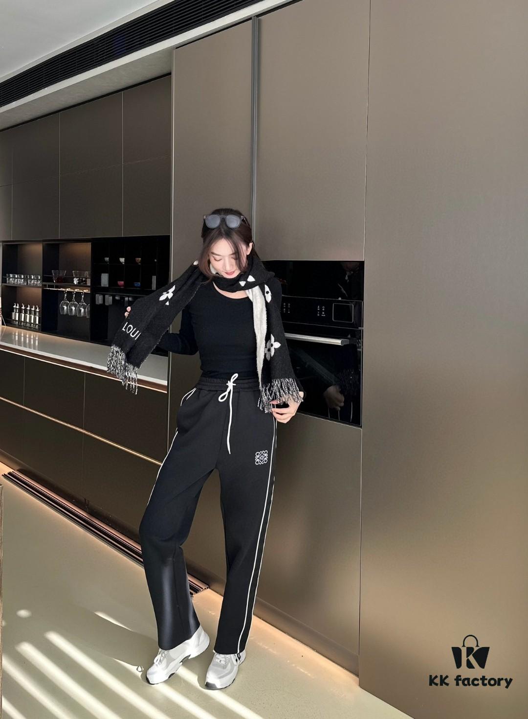 LOEWE New Arrivals Letter Embroidery Woven Straight Sweatpants Unisex Casual Long Pants