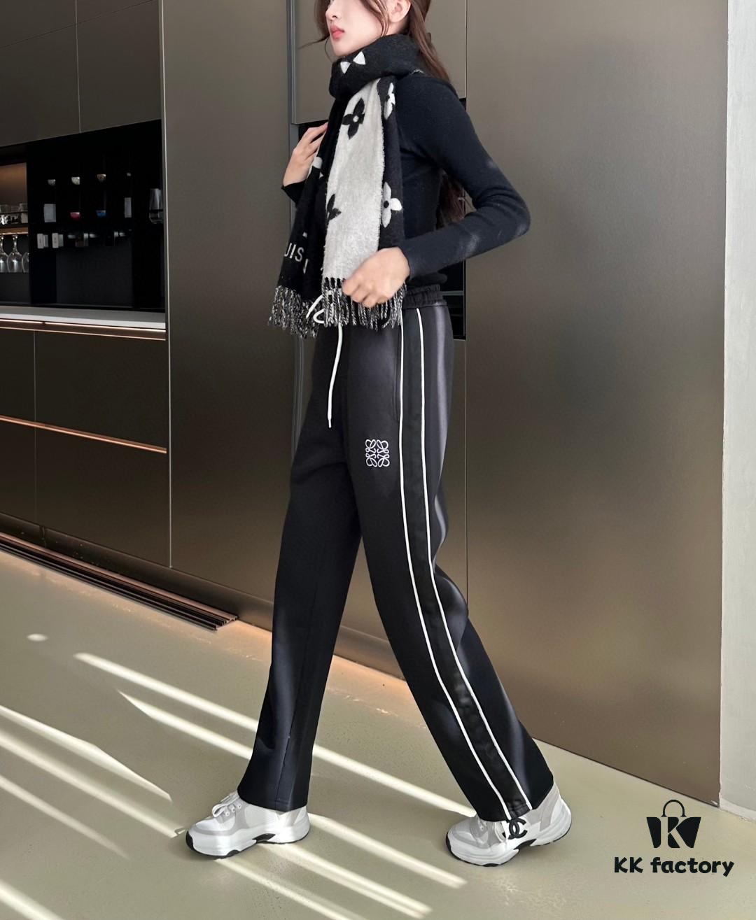 LOEWE New Arrivals Letter Embroidery Woven Straight Sweatpants Unisex Casual Long Pants