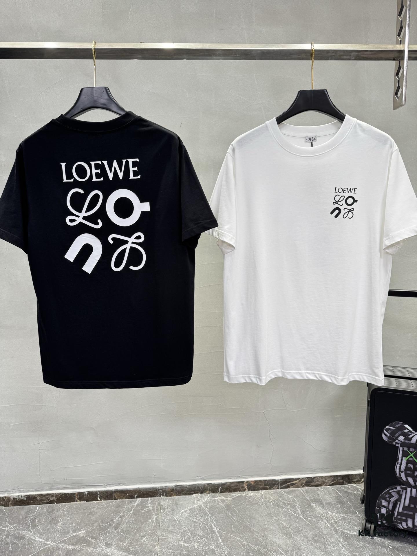 LOEWE 25SS New Arrival Designer T-Shirt! Recommended Collaborative Edition! 260g Pure Cotton Fabric, Extremely Comfortable to Wear, 3D Embroidery on Chest Area, Brand Letters Clearly Highlighting the Theme, Offering Exceptional Texture, Visual Appeal, and Tactile Experience!