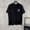 LOEWE 25SS New Arrival Designer T-Shirt! Recommended Collaborative Edition! 260g Pure Cotton Fabric, Extremely Comfortable to Wear, 3D Embroidery on Chest Area, Brand Letters Clearly Highlighting the Theme, Offering Exceptional Texture, Visual Appeal, and Tactile Experience!