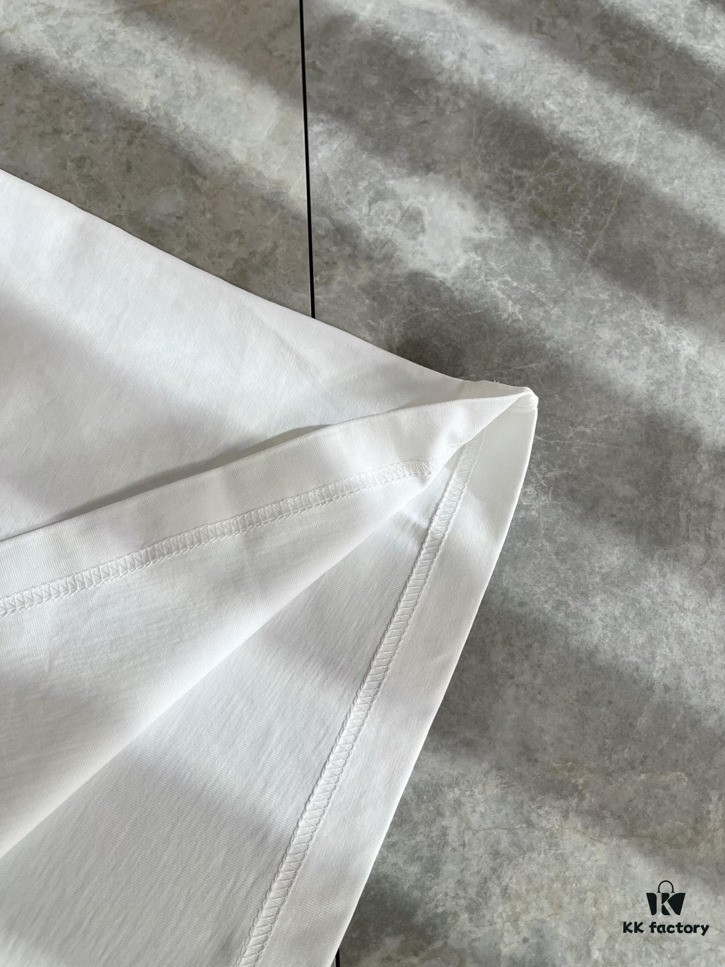 LOEWE 2025 Spring/Summer New Unisex Short-Sleeve T-Shirt, Italian Original Order Channel, Embroidered Logo Design, Premium Cotton Tee