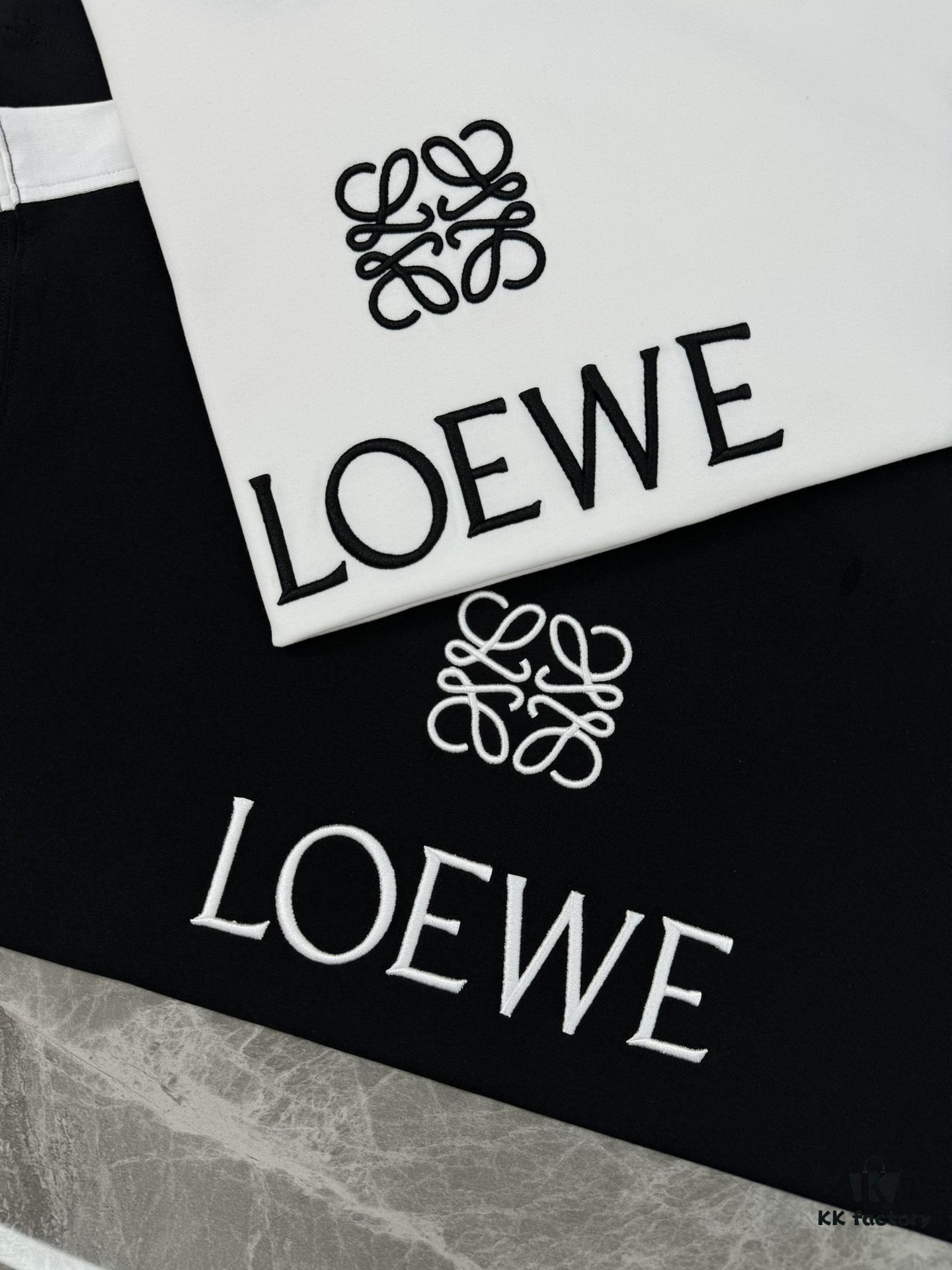Loewe New 25s Unisex T-Shirt, Patchwork Design, Color-Blocked, 280g Premium Cotton Fabric, Soft and Comfortable, 3D Embroidery on Chest, Stylish and Unique, Original Customization with Complete Triple Labels