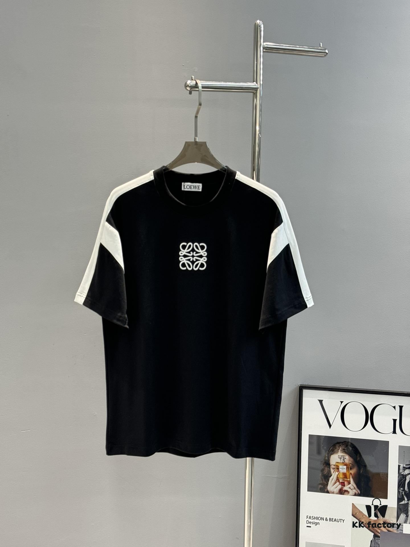 Loewe 25s New Arrival T-Shirt, Unisex, Panel Design, Color-Block Style, 280g Premium Cotton Fabric, Soft and Comfortable, 3D Embroidered Logo on Chest, Fashionable and Unique, Original Customized Version with Complete Triple Labels, Perfect for Men and Women