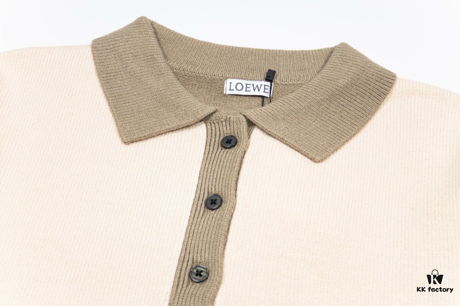 New Loewe Colorblock Embroidered Collar Preppy Polo Knit Sweater with Side Slits
