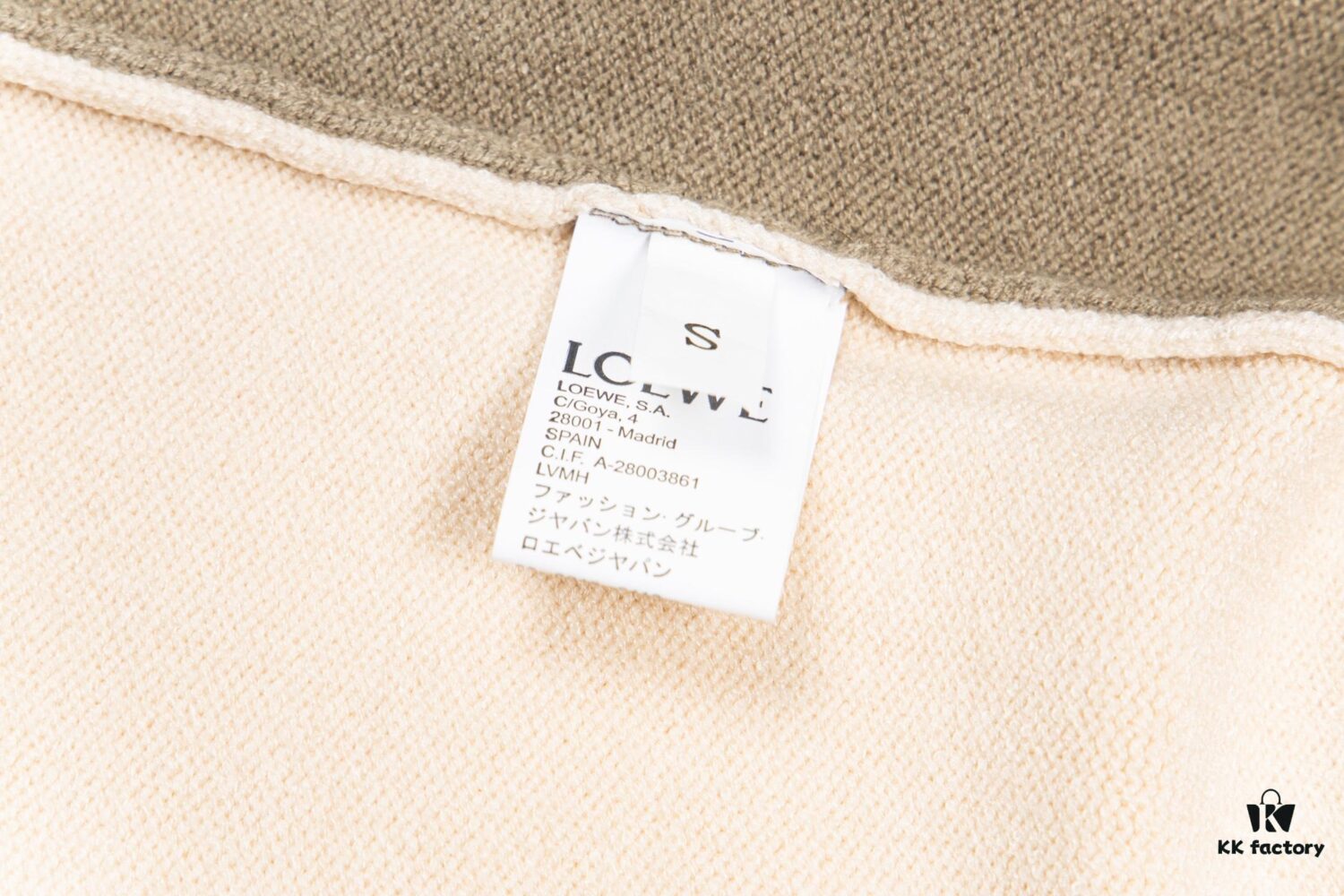 New Loewe Colorblock Embroidered Collar Preppy Polo Knit Sweater with Side Slits