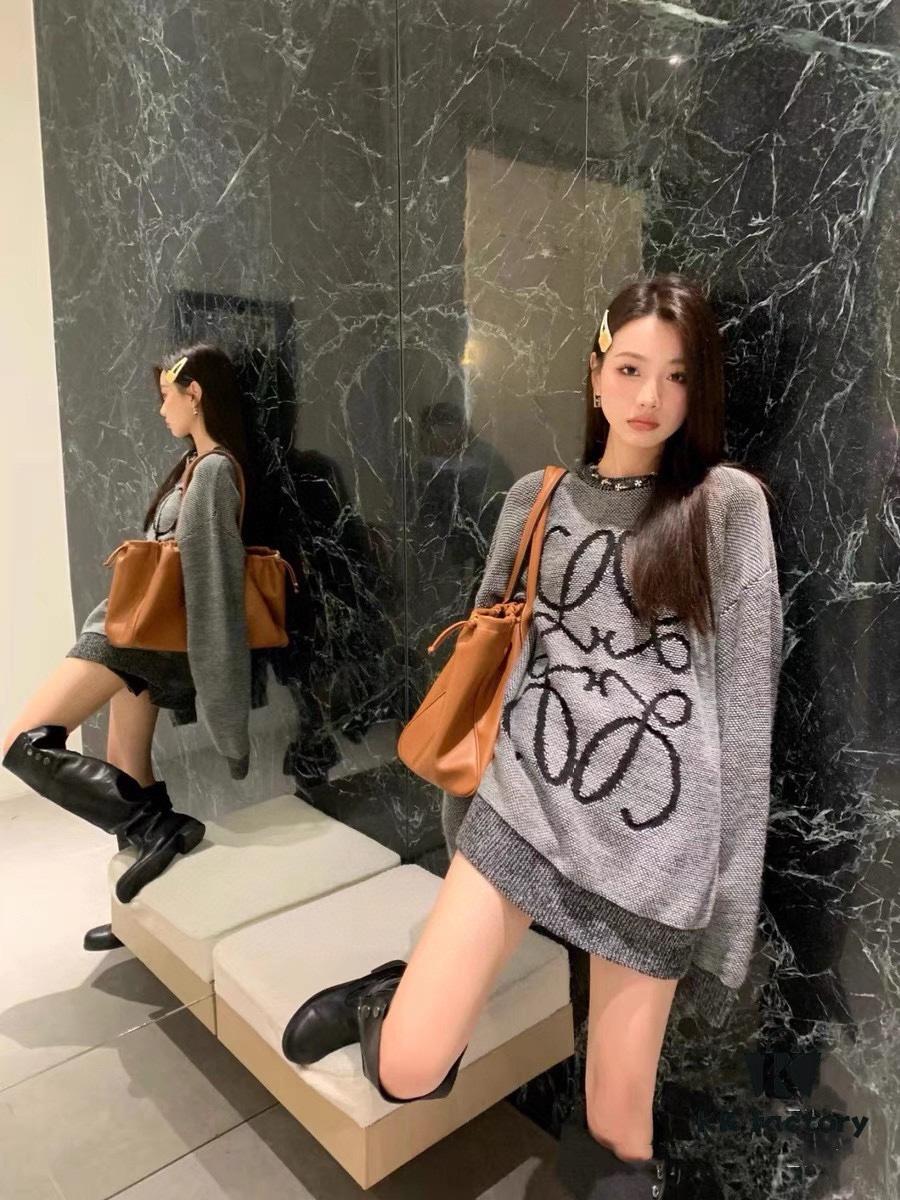 New LOEWE 22SS Exquisite Heather Gray Jacquard Crewneck Sweater Y002