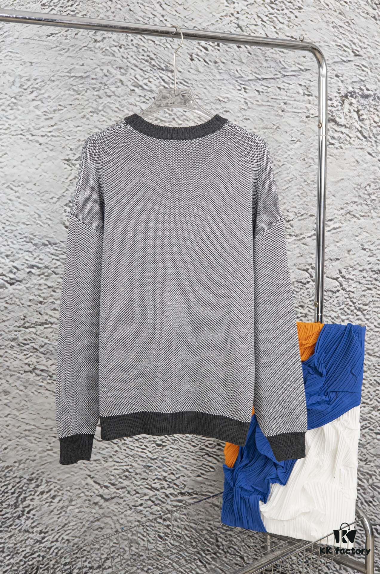 New LOEWE 22SS Beautiful Heather Gray Jacquard Crew Neck Sweater Y002