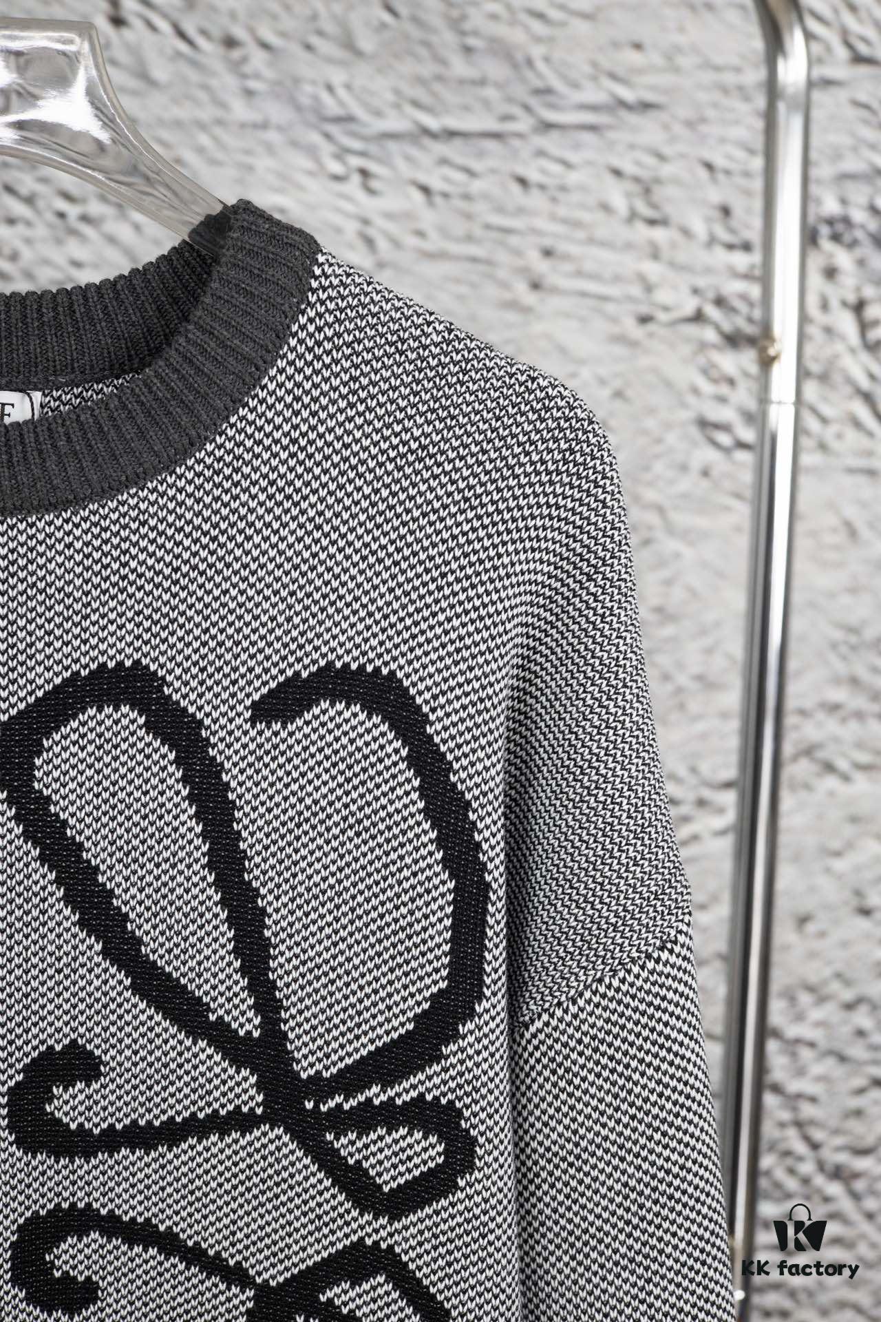 New LOEWE 22SS Beautiful Heather Gray Jacquard Crew Neck Sweater Y002