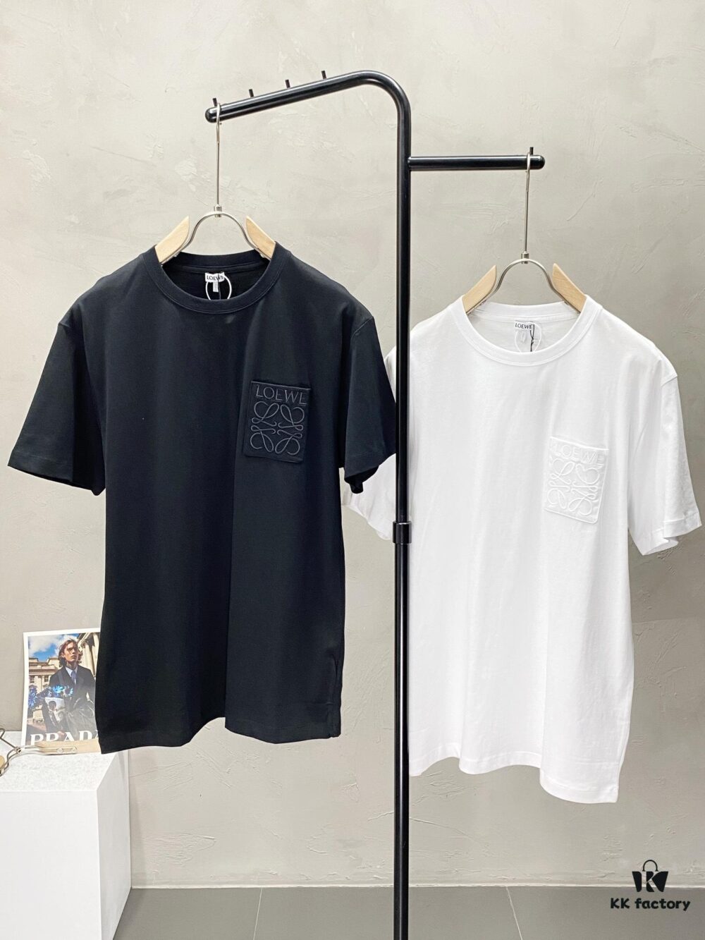 Loewe Spring-Summer Short Sleeve Shirt 💥 Exclusive Latest Fashion, Classic Design with Stunning Aesthetic and Unmatched Quality