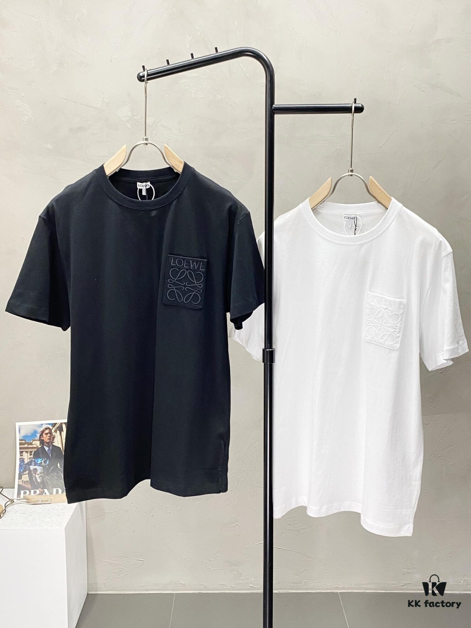 Loewe Spring-Summer Short Sleeve Shirt 💥 Exclusive Latest Fashion, Classic Design with Stunning Aesthetic and Unmatched Quality